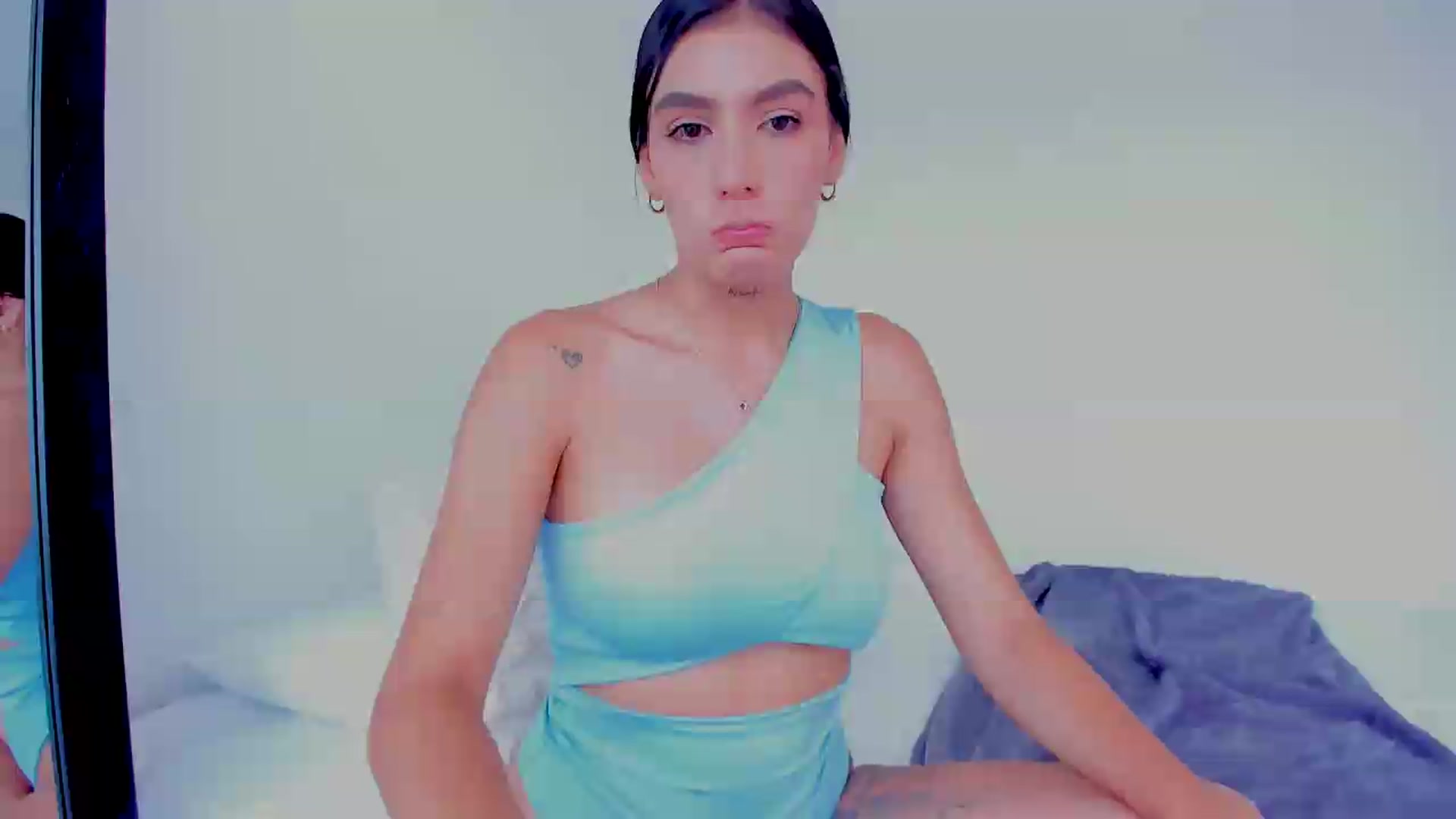 Gallery image thumbnail from Cleoo's myfreecams stream on, 07/10/2026, 17:42 image 3 of 20