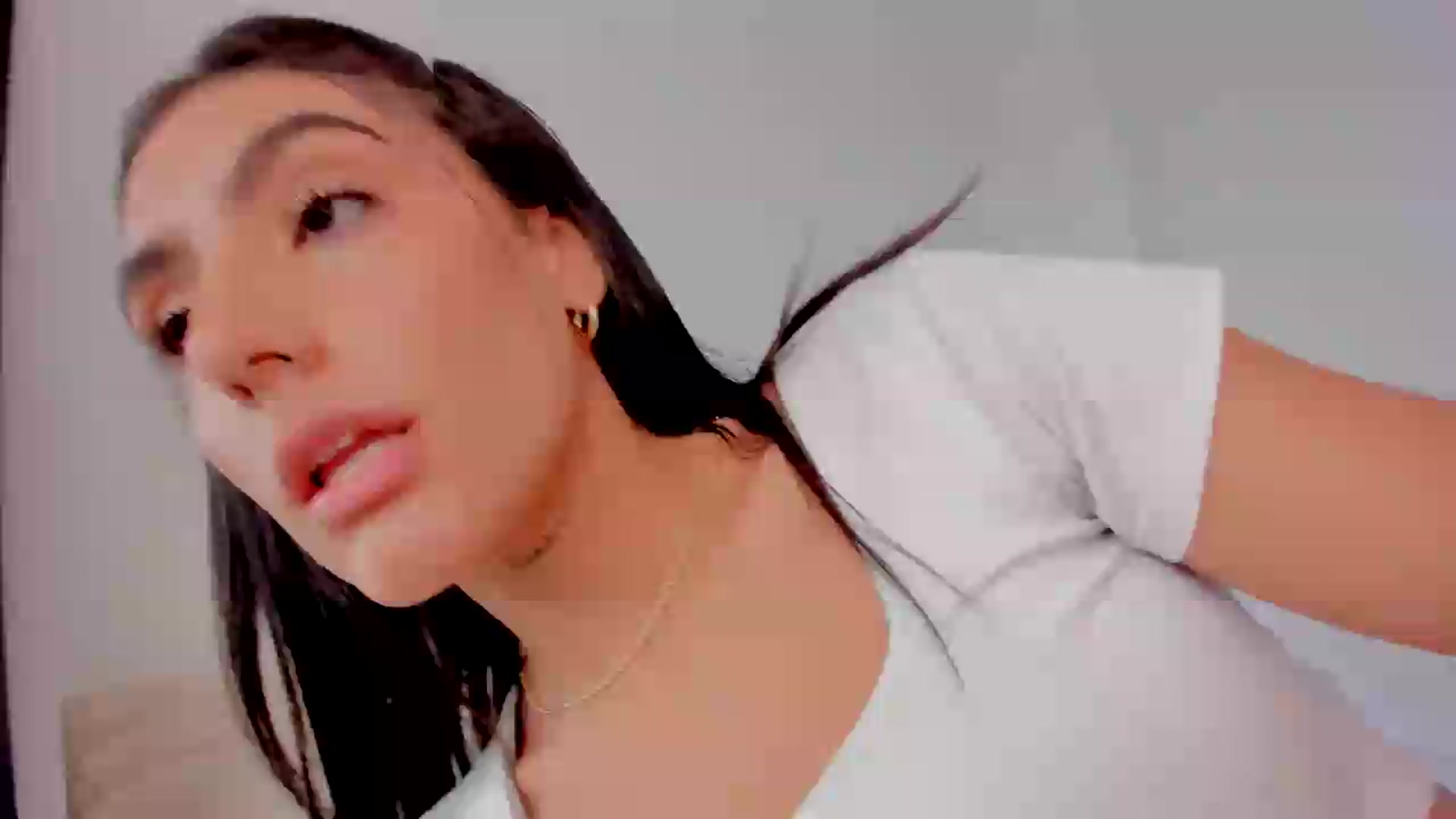 Gallery image thumbnail from Cleoo's myfreecams stream on, 07/16/2026, 21:31 image 12 of 20