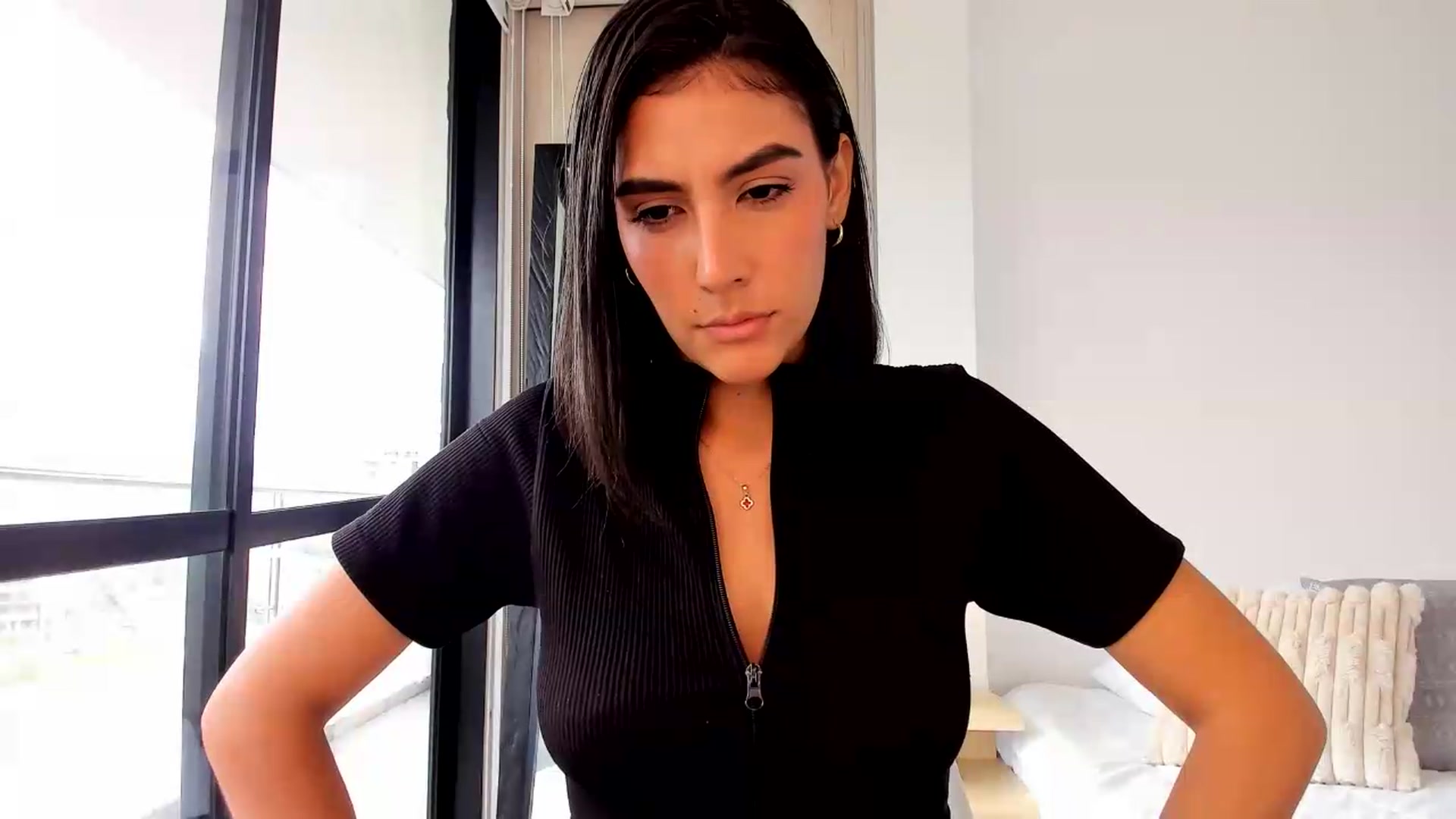 Gallery image thumbnail from Cleoo's myfreecams stream on, 08/01/2026, 19:06 image 11 of 20