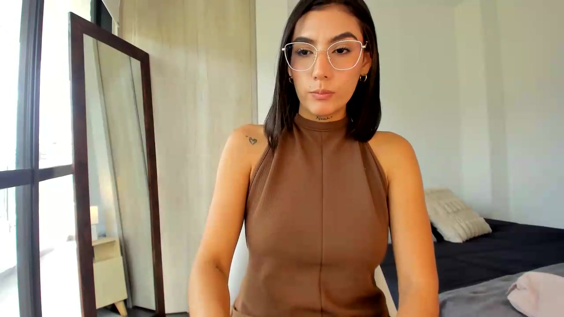 Gallery image thumbnail from Cleoo's myfreecams stream on, 08/26/2026, 19:41 image 10 of 20
