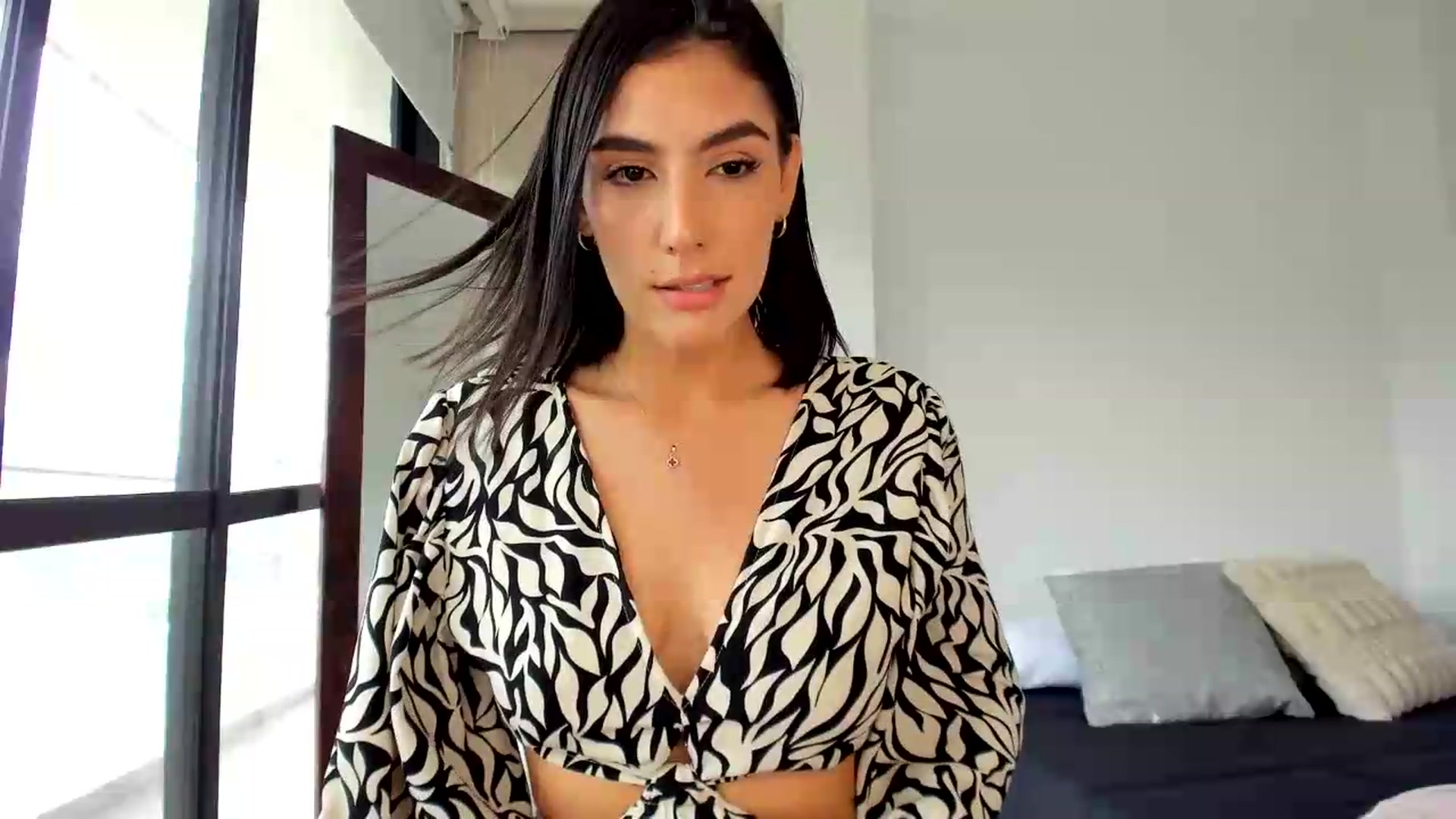Gallery image thumbnail from Cleoo's myfreecams stream on, 08/27/2026, 18:54 image 3 of 20