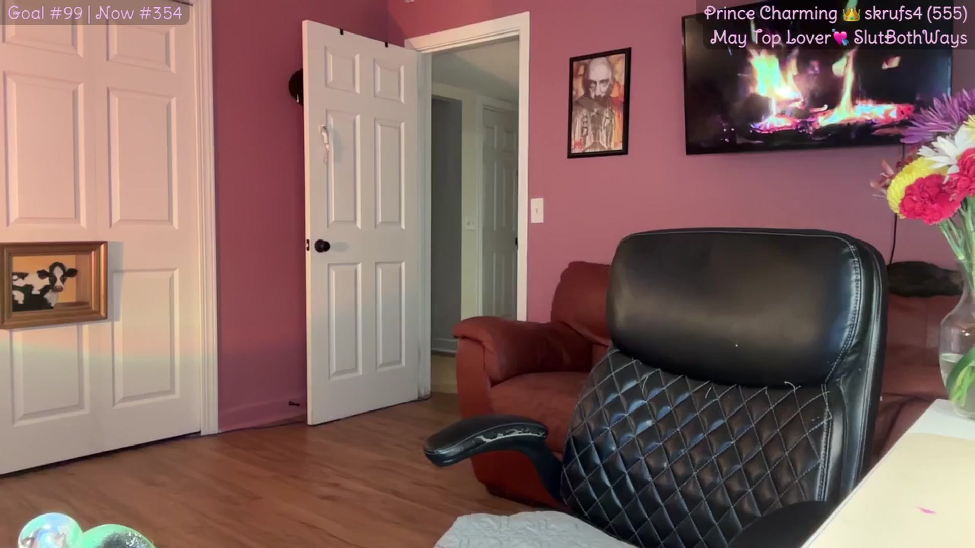 Gallery image thumbnail from Clever_K's myfreecams stream on, 05/03/2025, 08:02 image 16 of 20