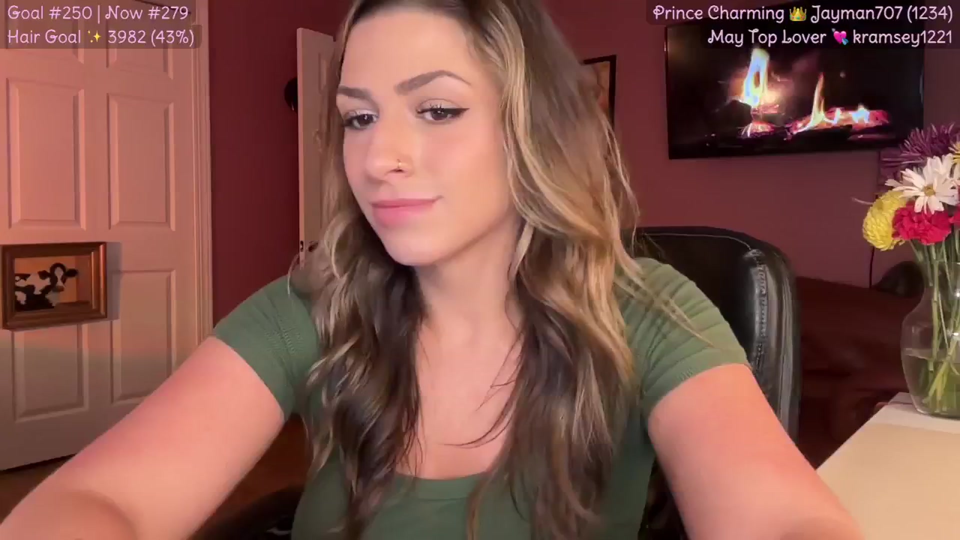 Gallery image thumbnail from Clever_K's myfreecams stream on, 05/07/2025, 05:51 image 6 of 20