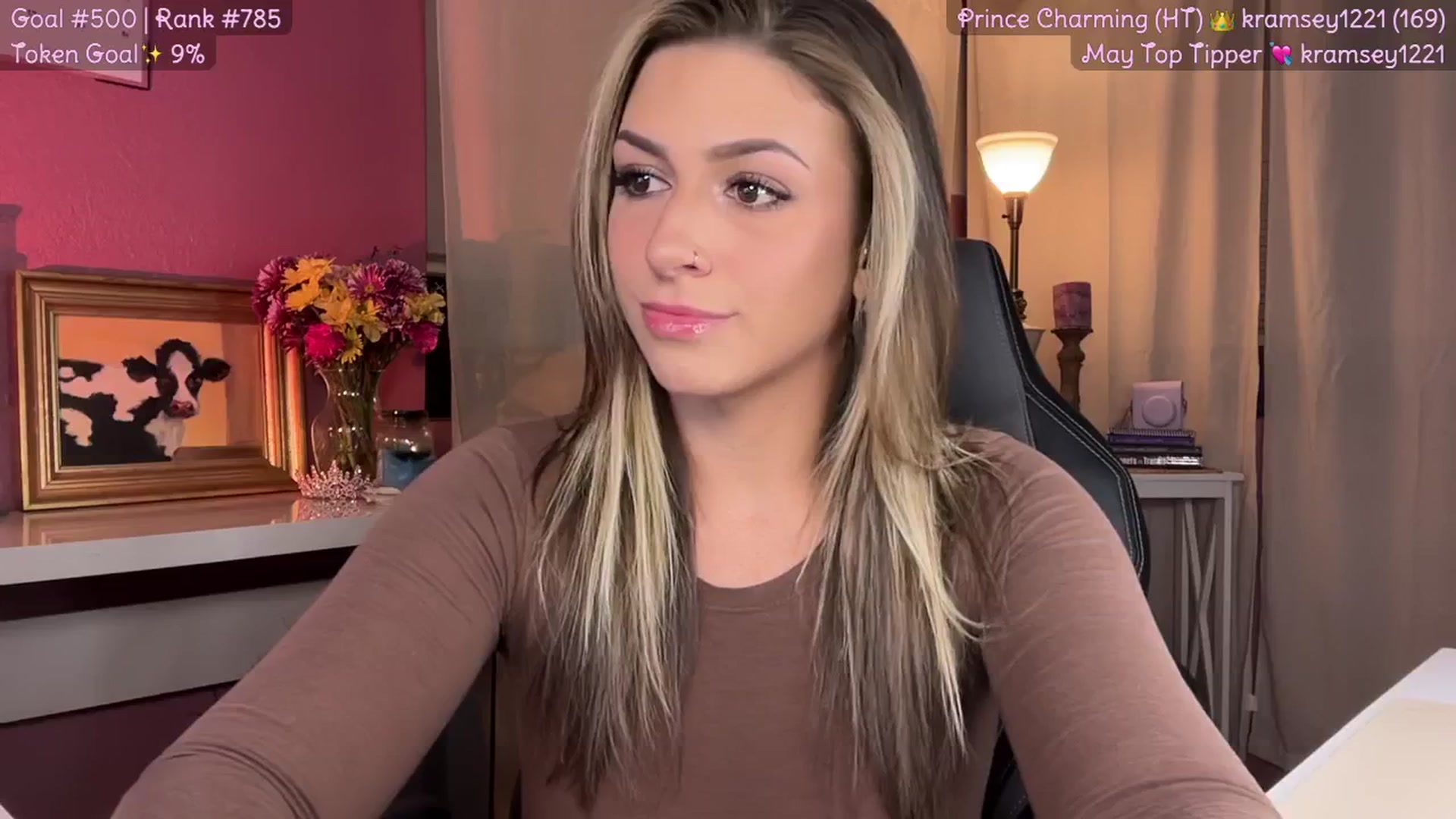 Gallery image thumbnail from Clever_K's myfreecams stream on, 05/21/2025, 06:38 image 17 of 20