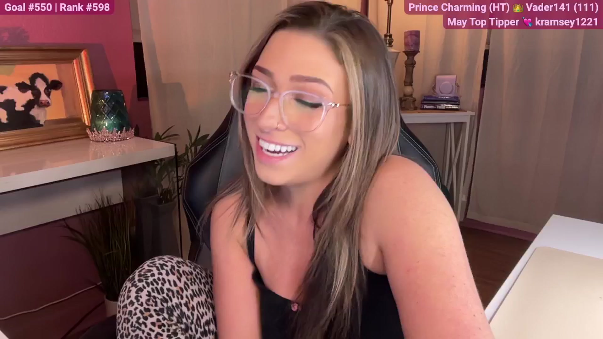 Gallery image thumbnail from Clever_K's myfreecams stream on, 05/29/2025, 06:50 image 18 of 20