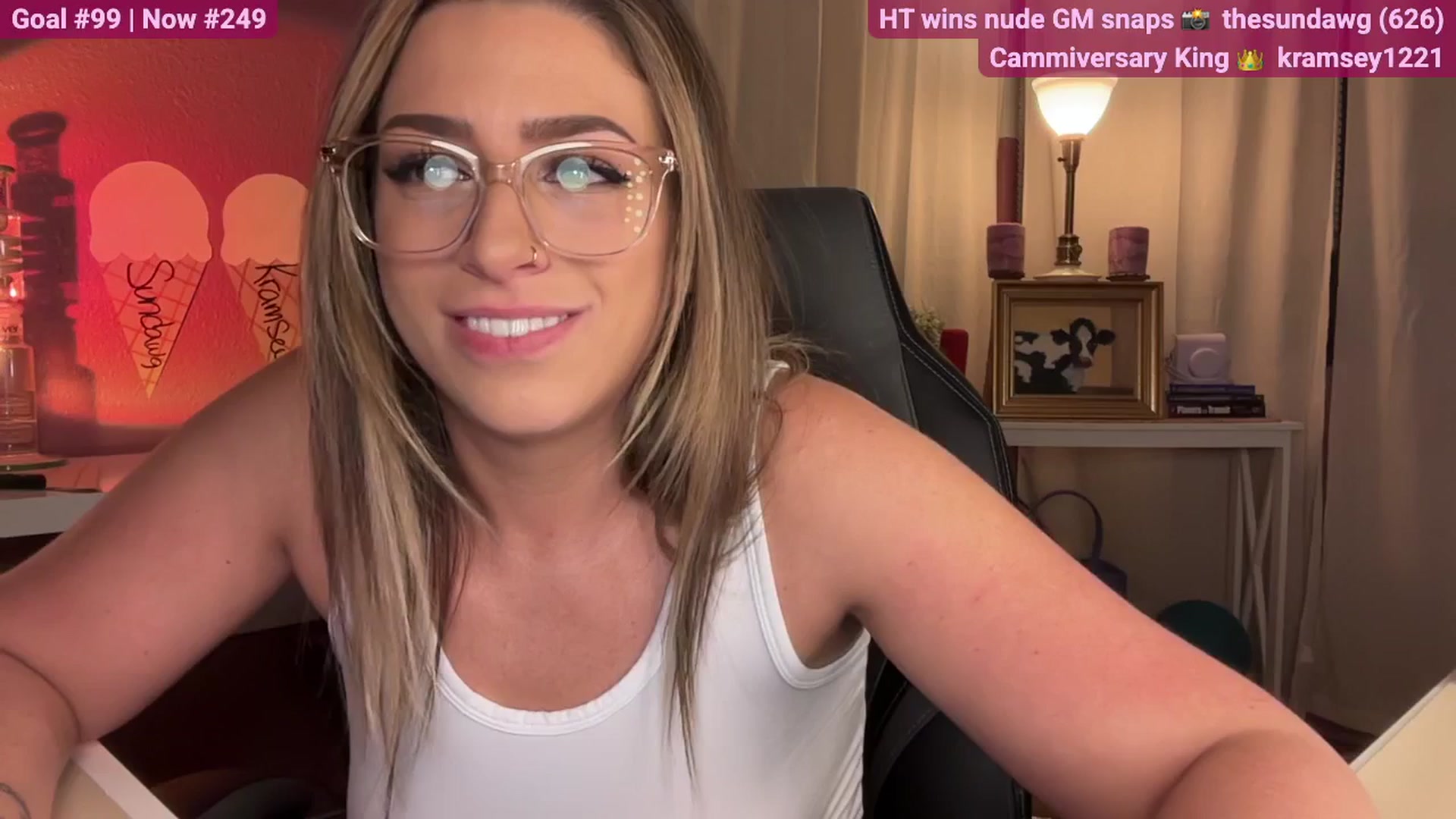 Gallery image thumbnail from Clever_K's myfreecams stream on, 06/05/2025, 08:30 image 13 of 20