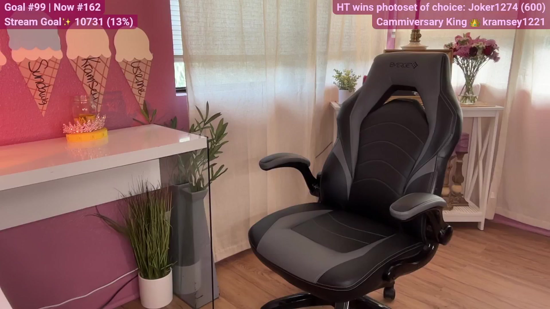 Gallery image thumbnail from Clever_K's myfreecams stream on, 06/15/2025, 22:04 image 20 of 20