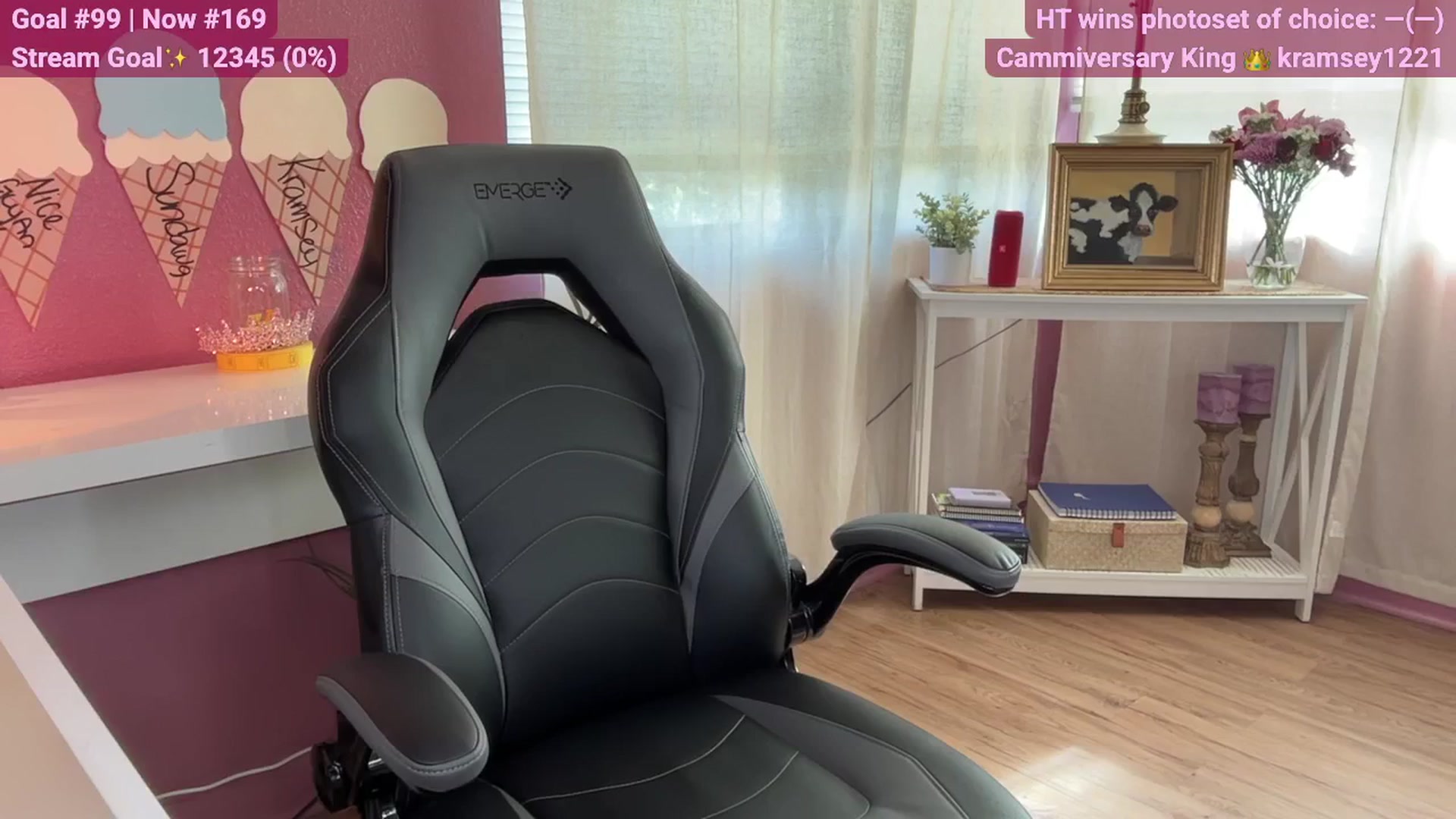 Gallery image thumbnail from Clever_K's myfreecams stream on, 06/15/2025, 22:04 image 2 of 20