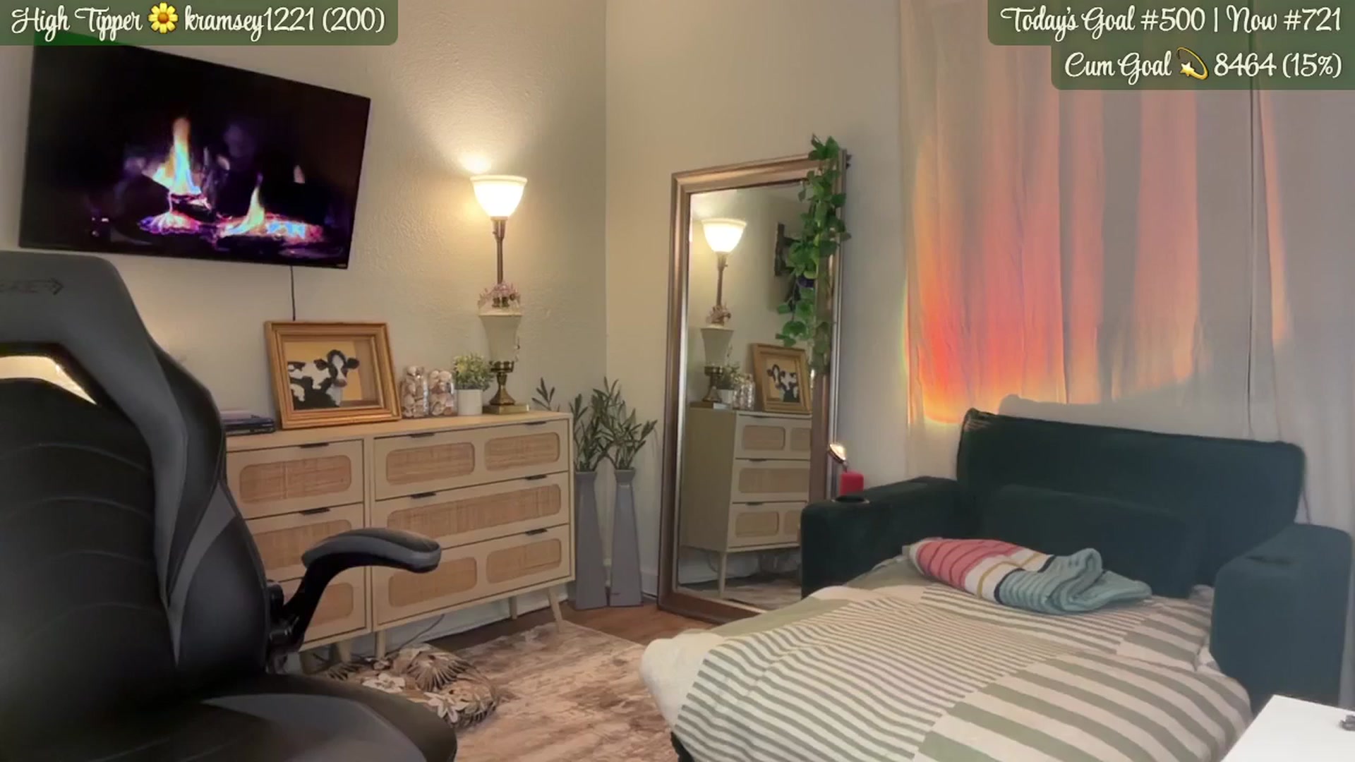 Gallery image thumbnail from Clever_K's myfreecams stream on, 07/14/2025, 08:00 image 3 of 20