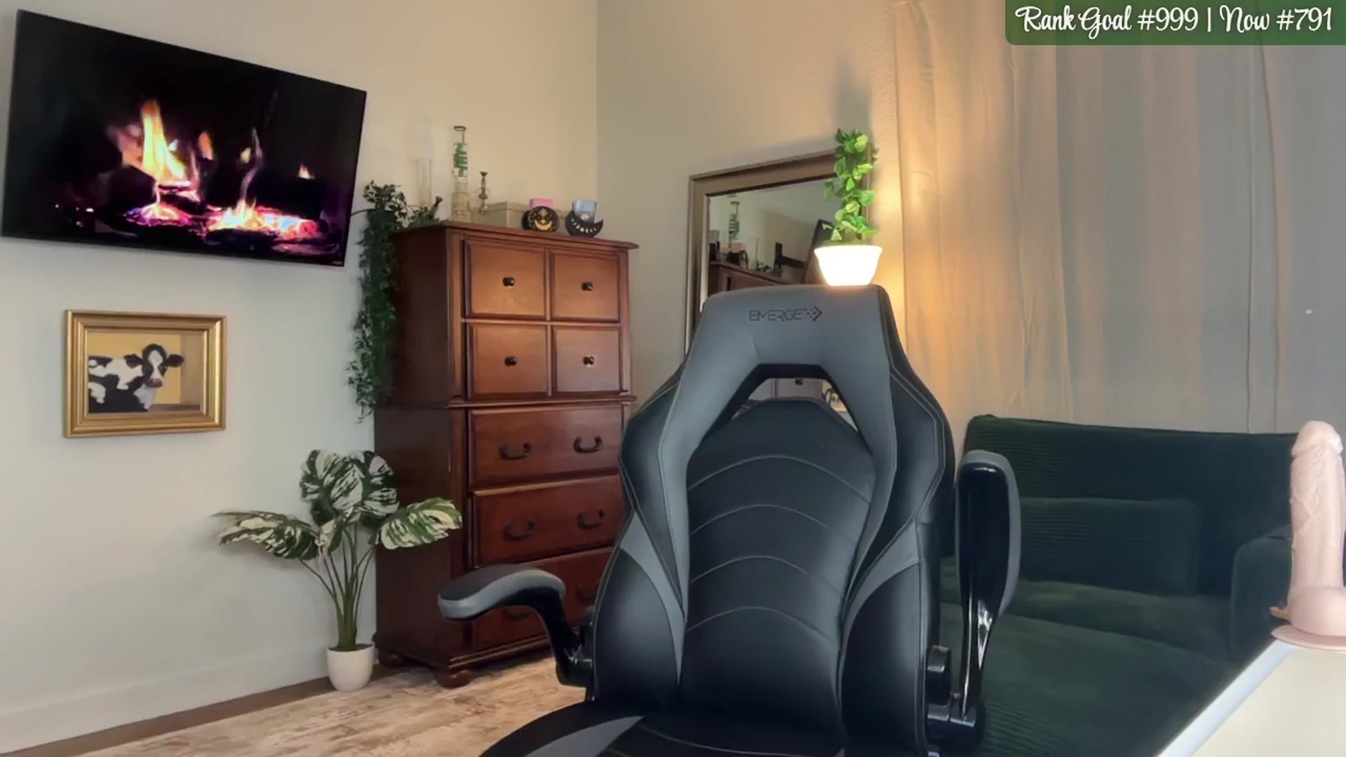 Gallery image thumbnail from Clever_K's myfreecams stream on, 08/13/2025, 08:08 image 9 of 20