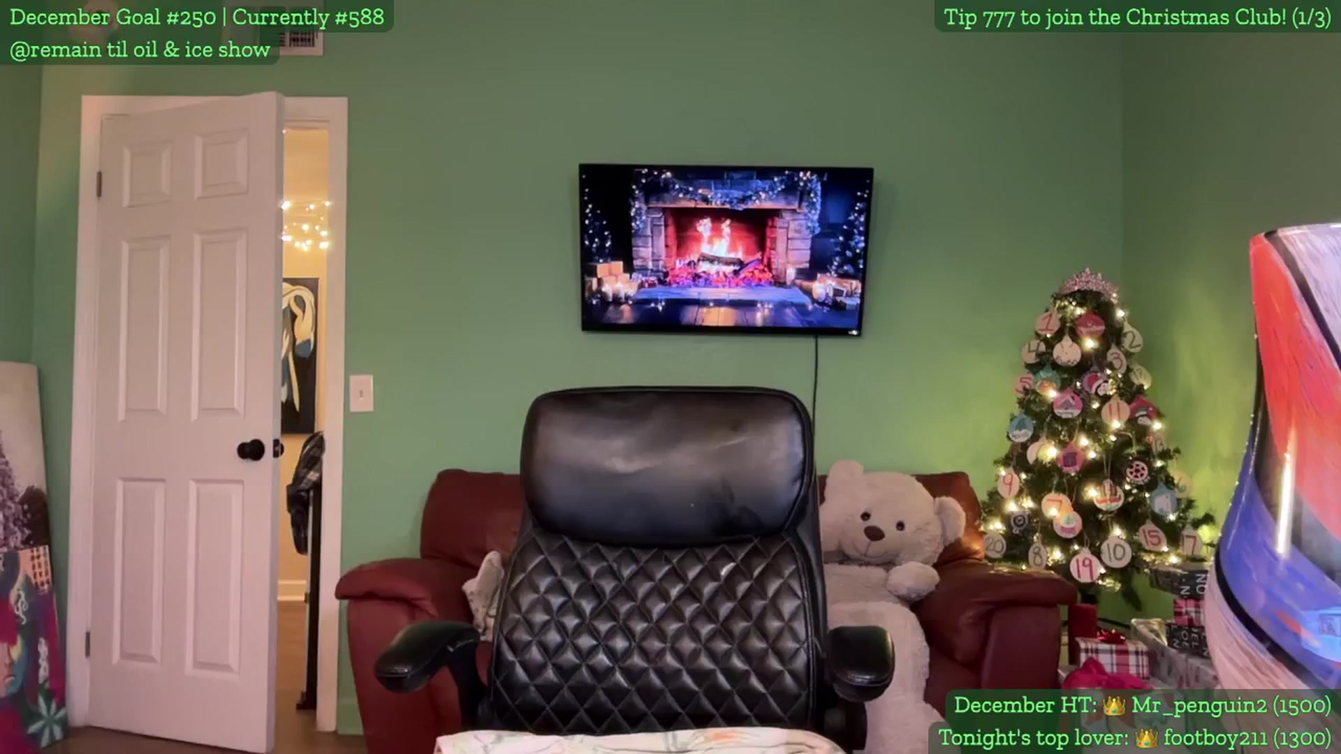Gallery image thumbnail from Cleverrr_K's myfreecams stream on, 12/15/2024, 09:53 image 18 of 20