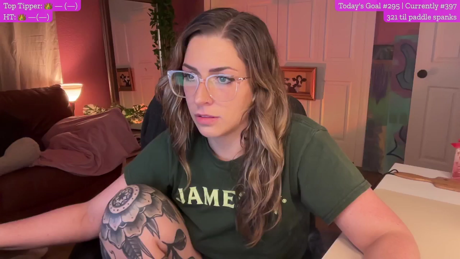 Gallery image thumbnail from Cleverrr_K's myfreecams stream on, 01/20/2025, 03:20 image 3 of 20