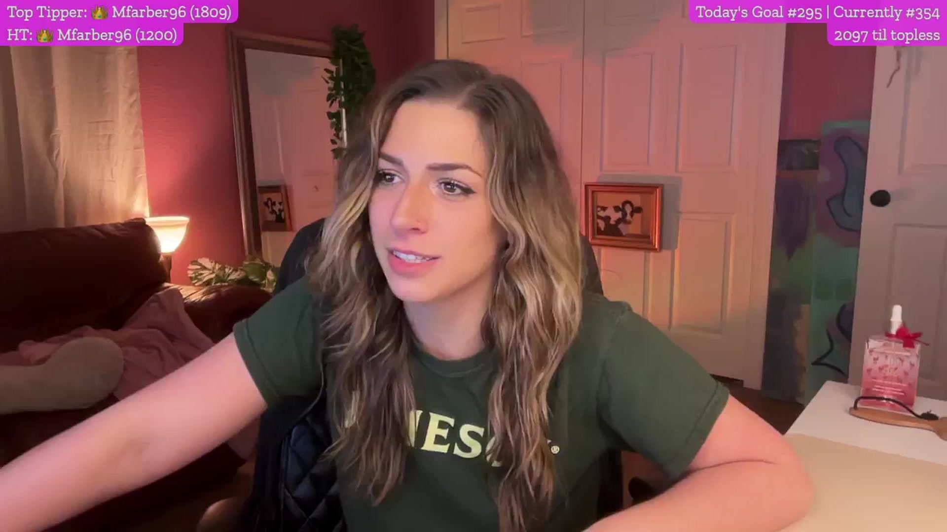 Gallery image thumbnail from Cleverrr_K's myfreecams stream on, 01/20/2025, 08:09 image 2 of 20
