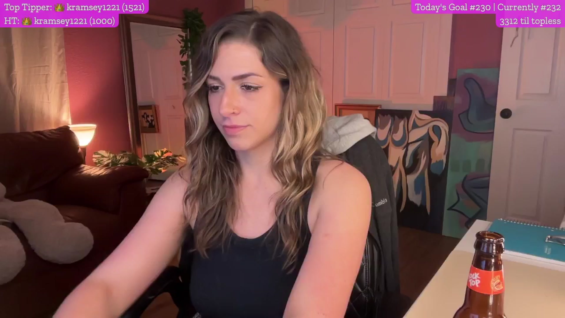 Gallery image thumbnail from Cleverrr_K's myfreecams stream on, 01/22/2025, 05:31 image 14 of 20