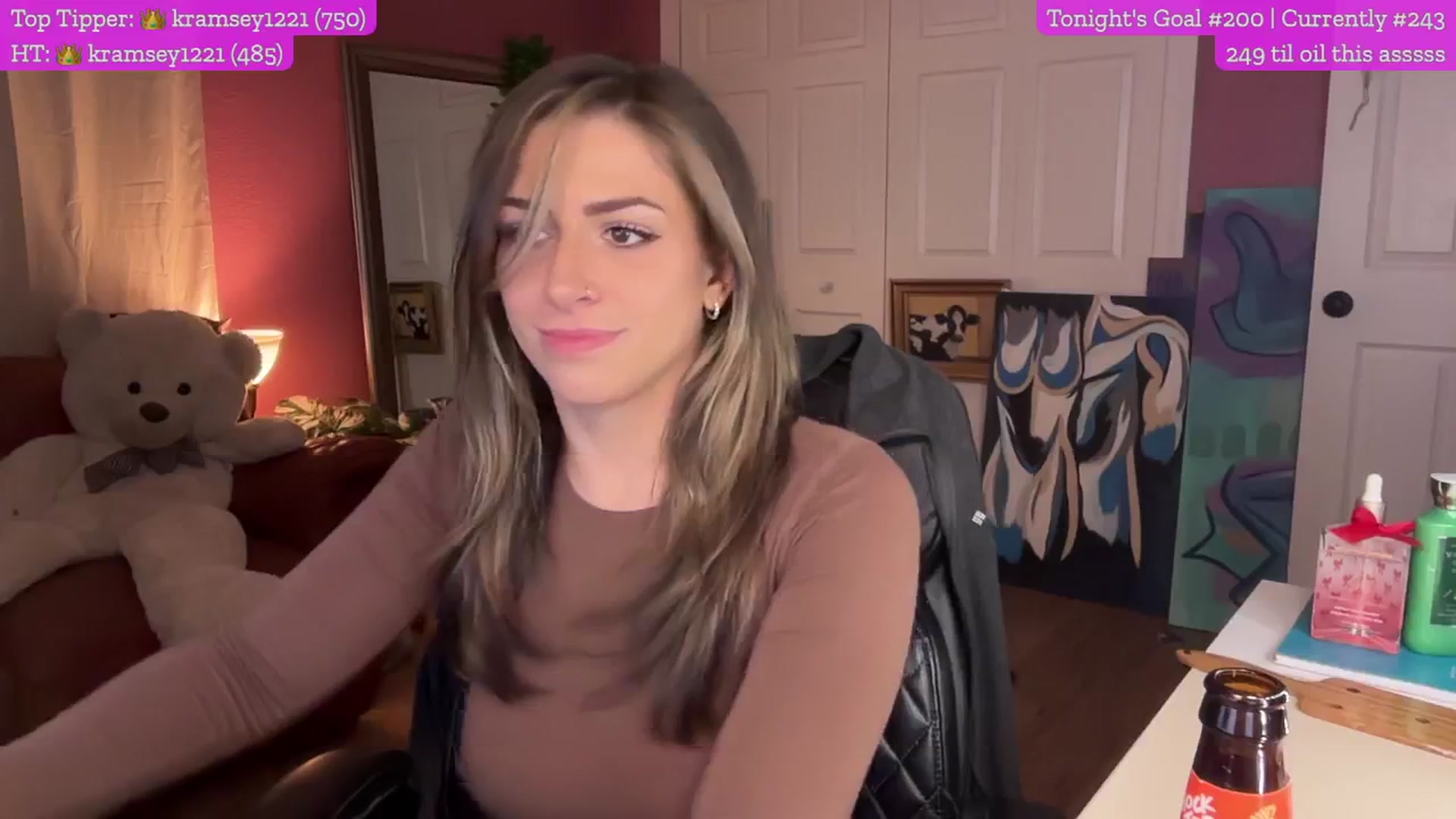 Gallery image thumbnail from Cleverrr_K's myfreecams stream on, 01/23/2025, 08:55 image 7 of 20
