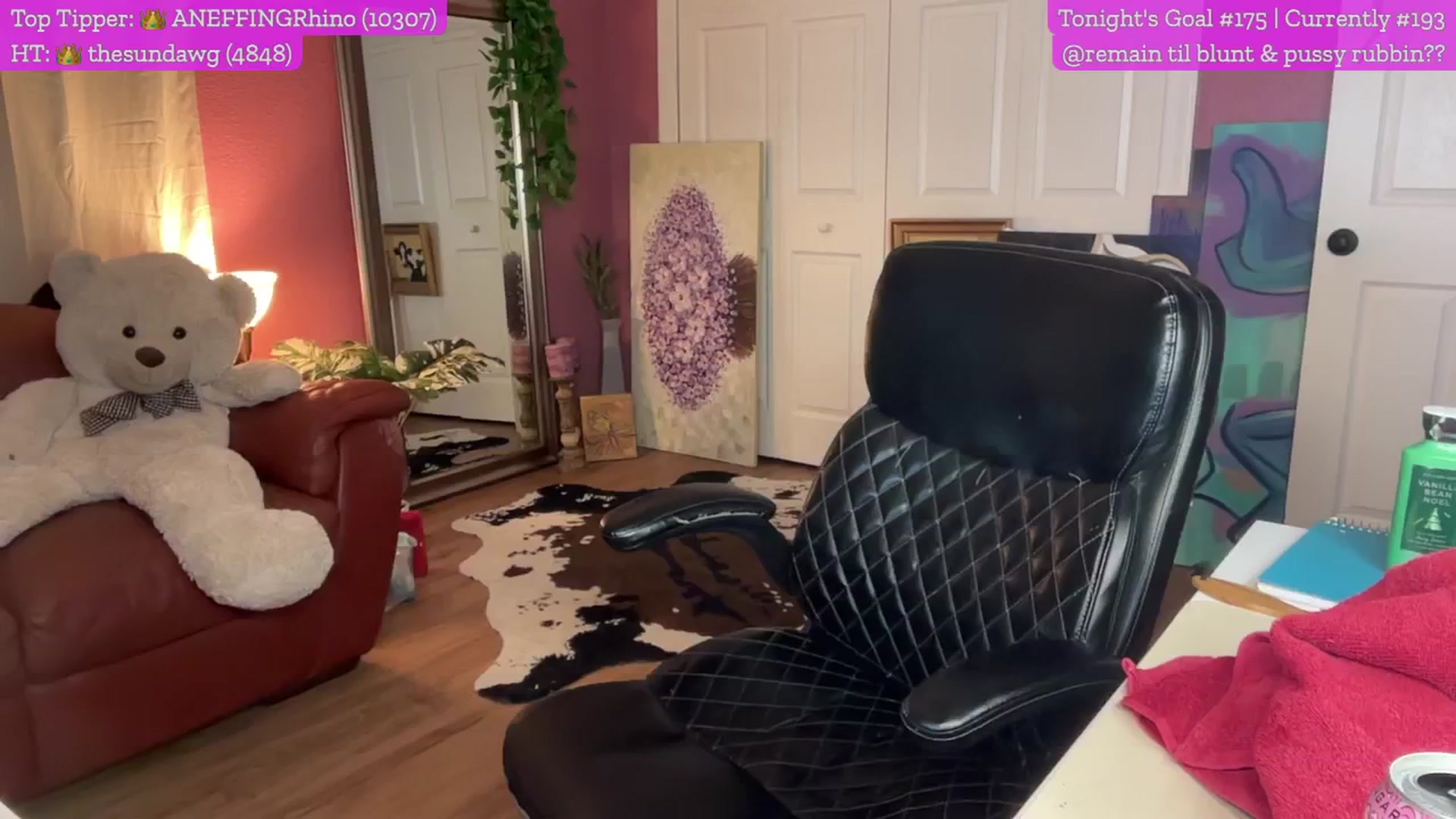 Gallery image thumbnail from Cleverrr_K's myfreecams stream on, 01/23/2025, 09:36 image 1 of 20