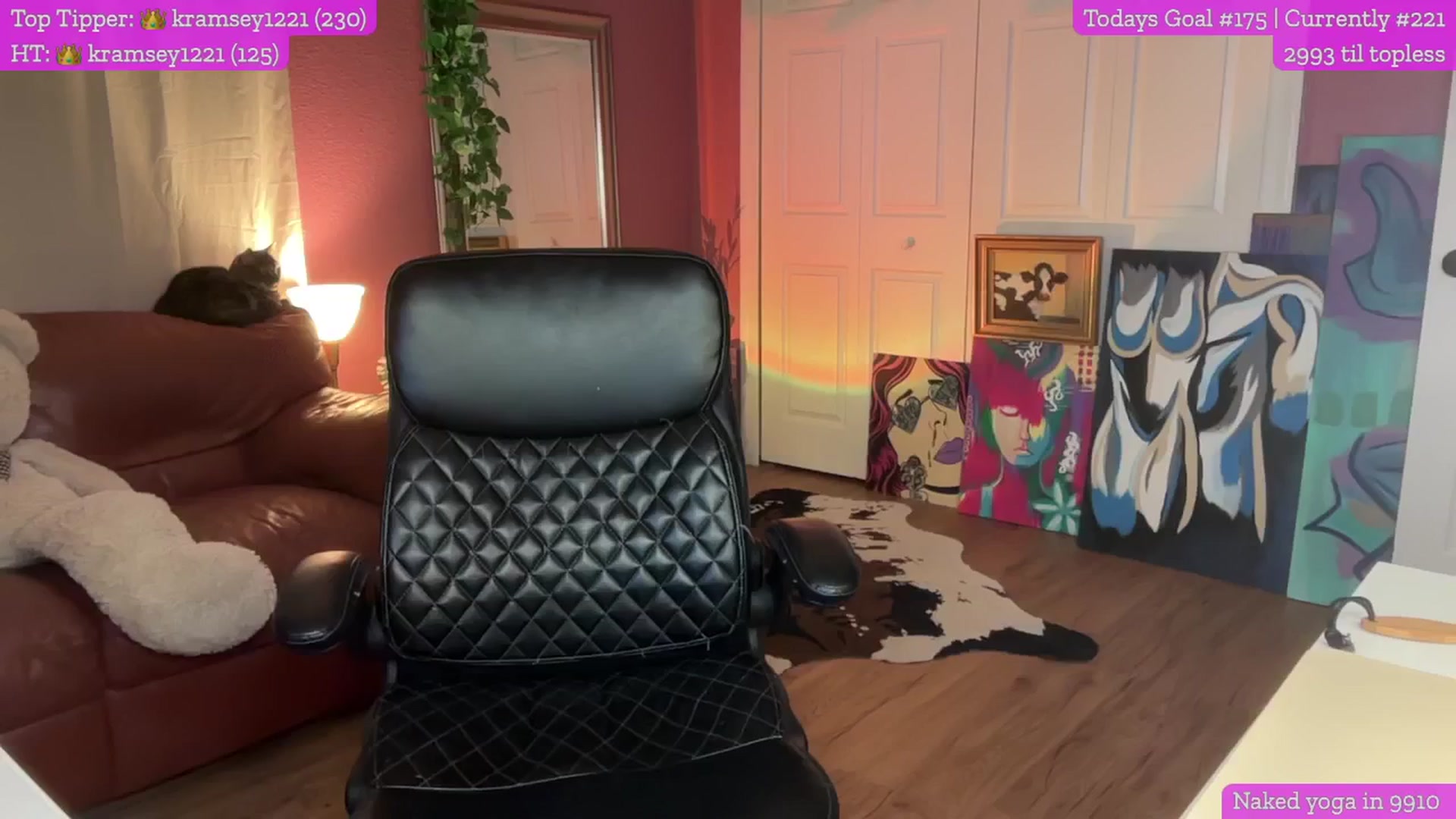 Gallery image thumbnail from Cleverrr_K's myfreecams stream on, 01/27/2025, 08:25 image 7 of 20