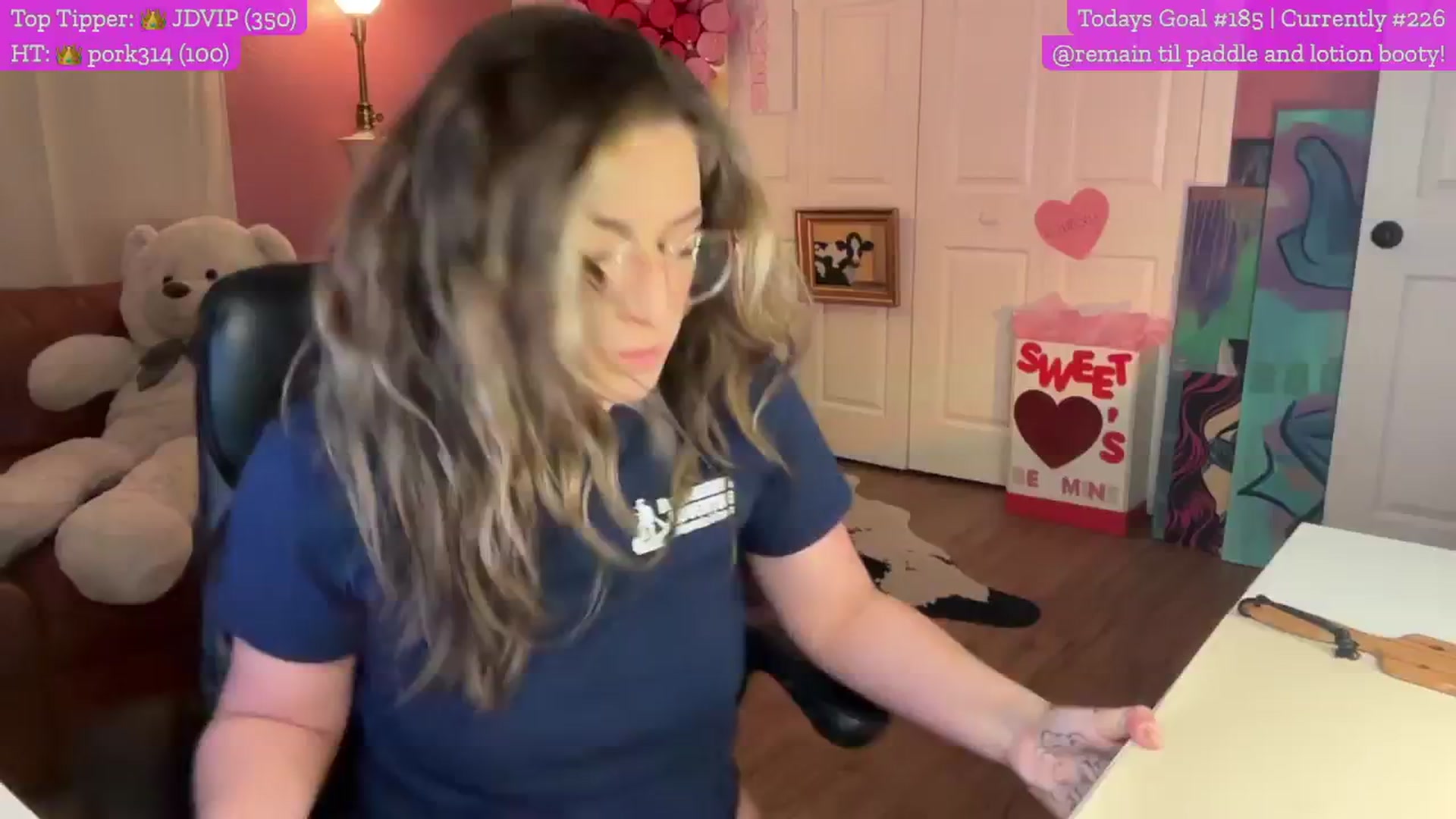 Gallery image thumbnail from Cleverrr_K's myfreecams stream on, 01/30/2025, 06:38 image 5 of 20