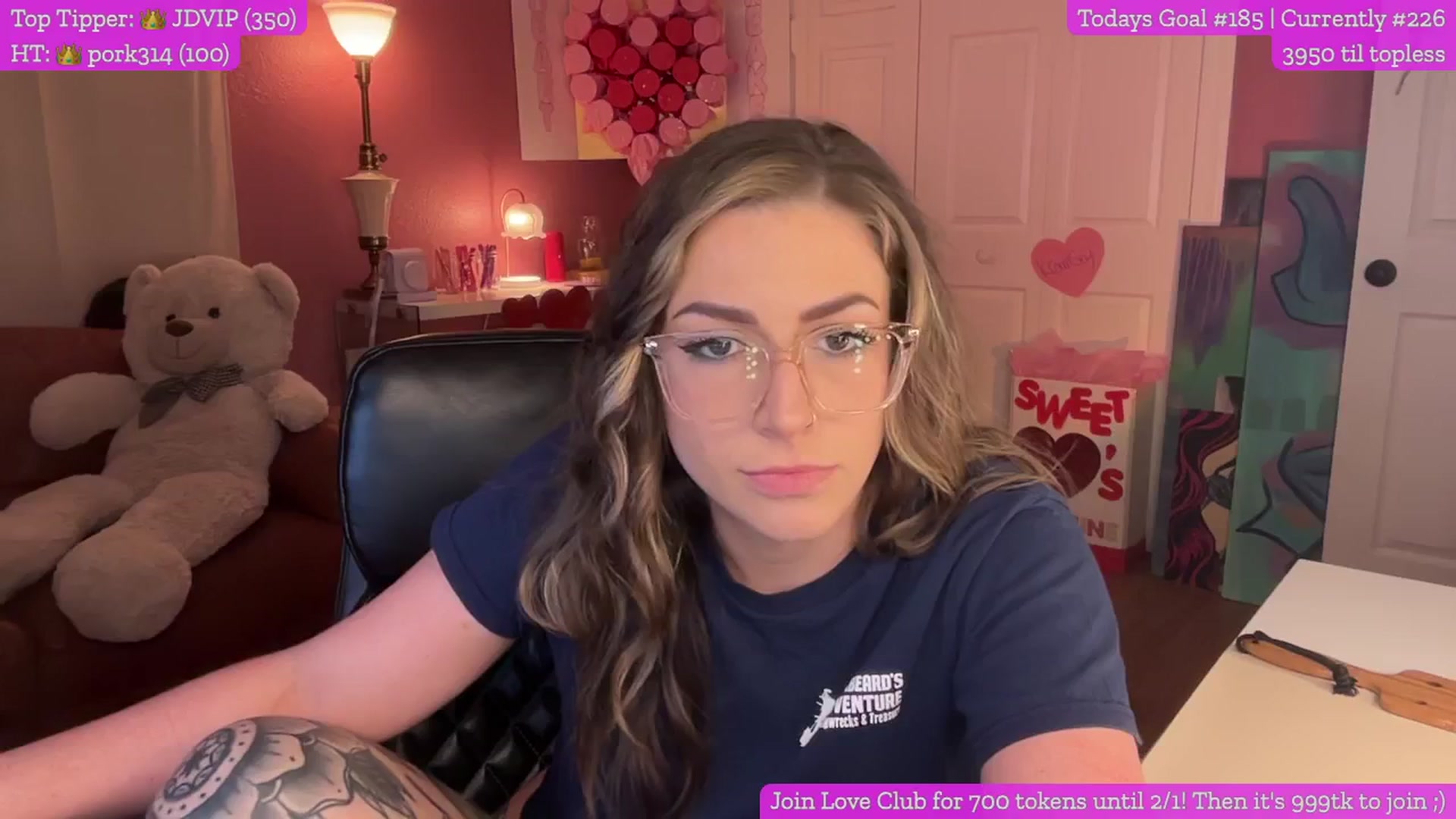 Gallery image thumbnail from Cleverrr_K's myfreecams stream on, 01/30/2025, 06:38 image 8 of 20
