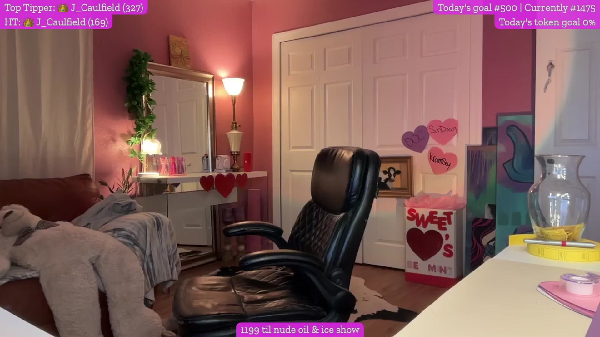 Gallery image thumbnail from Cleverrr_K's myfreecams stream on, 02/02/2025, 01:26 image 4 of 20