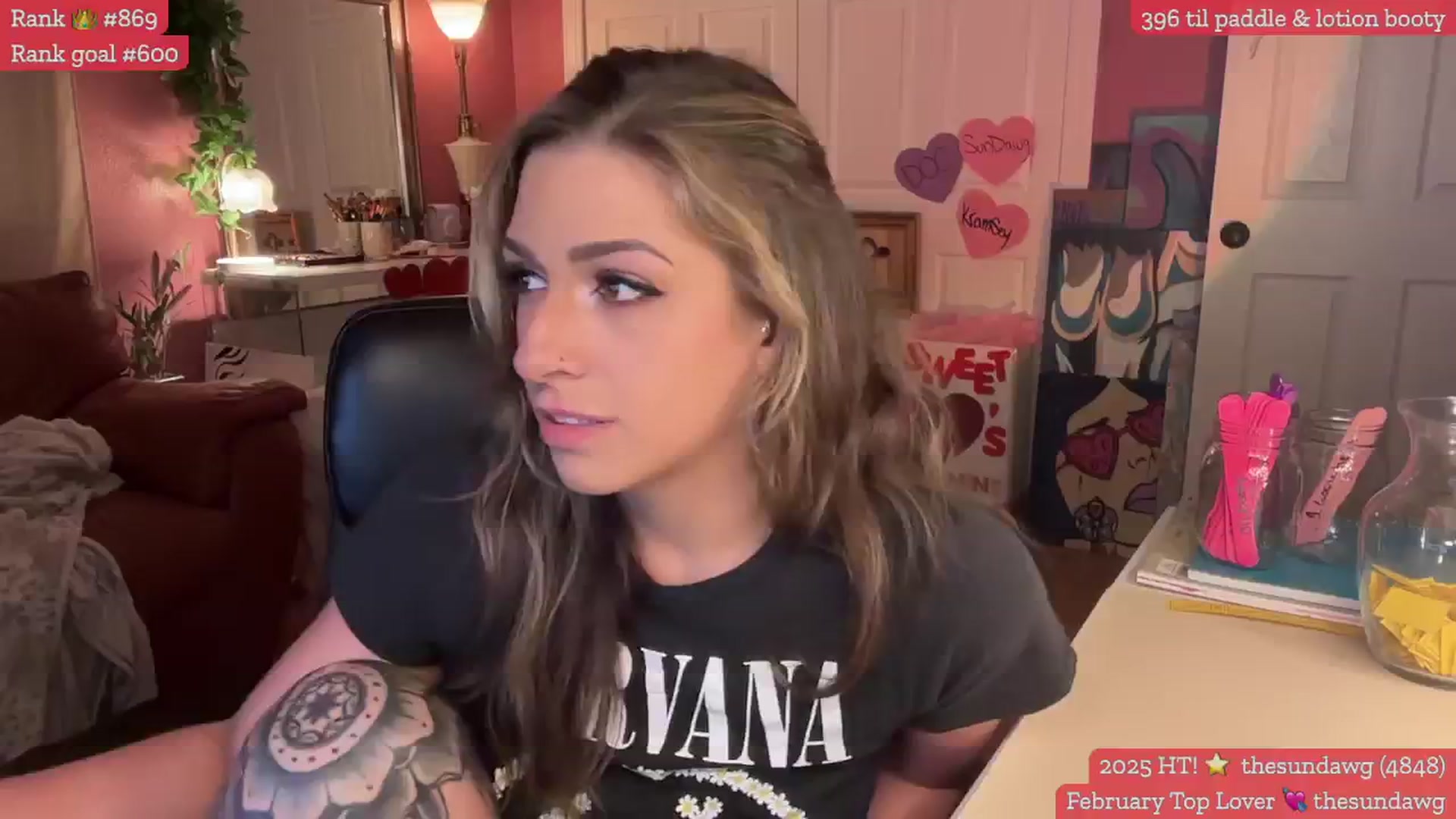 Gallery image thumbnail from Cleverrr_K's myfreecams stream on, 02/06/2025, 02:42 image 6 of 20
