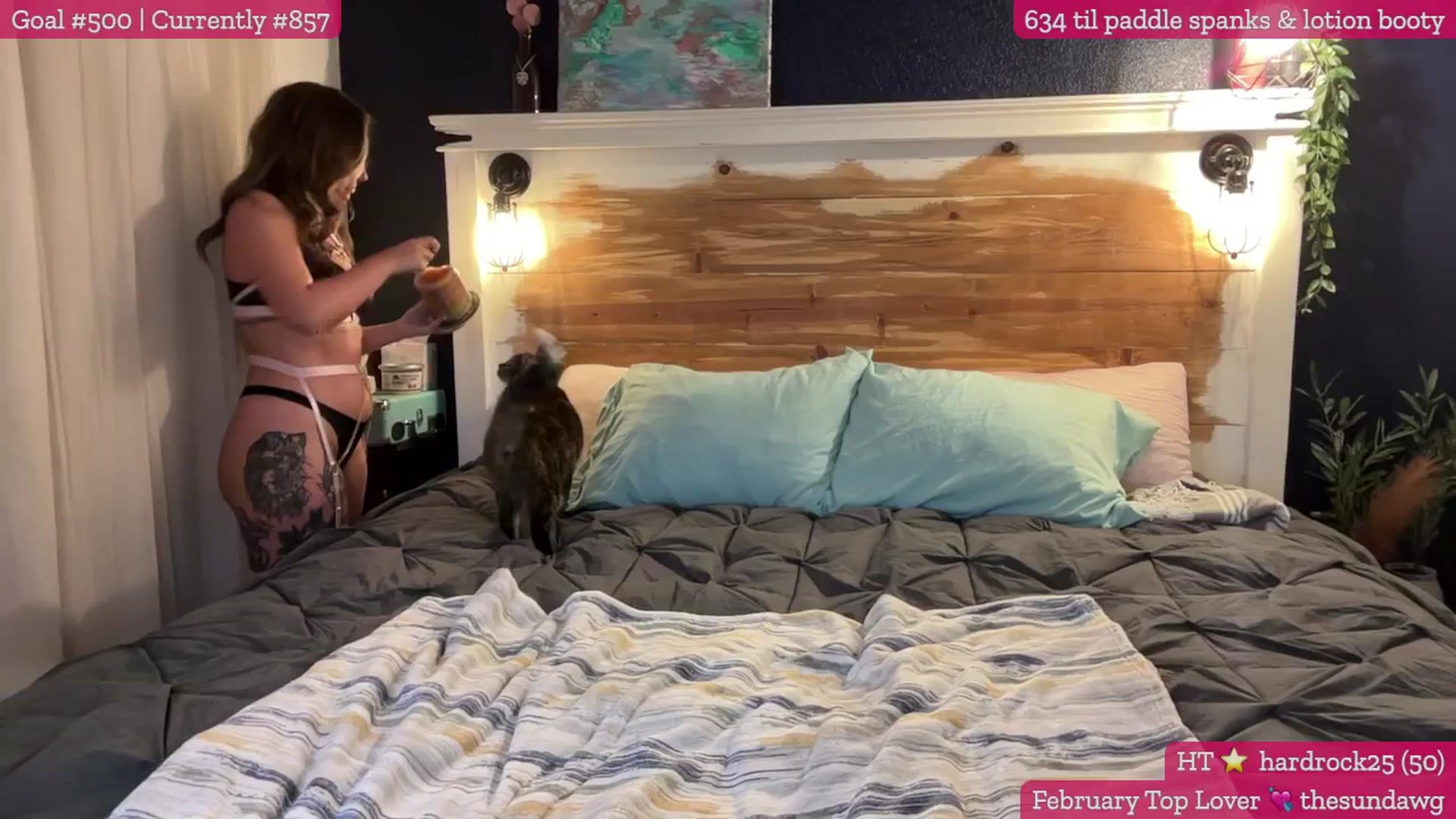 Gallery image thumbnail from Cleverrr_K's myfreecams stream on, 02/18/2025, 05:54 image 10 of 20