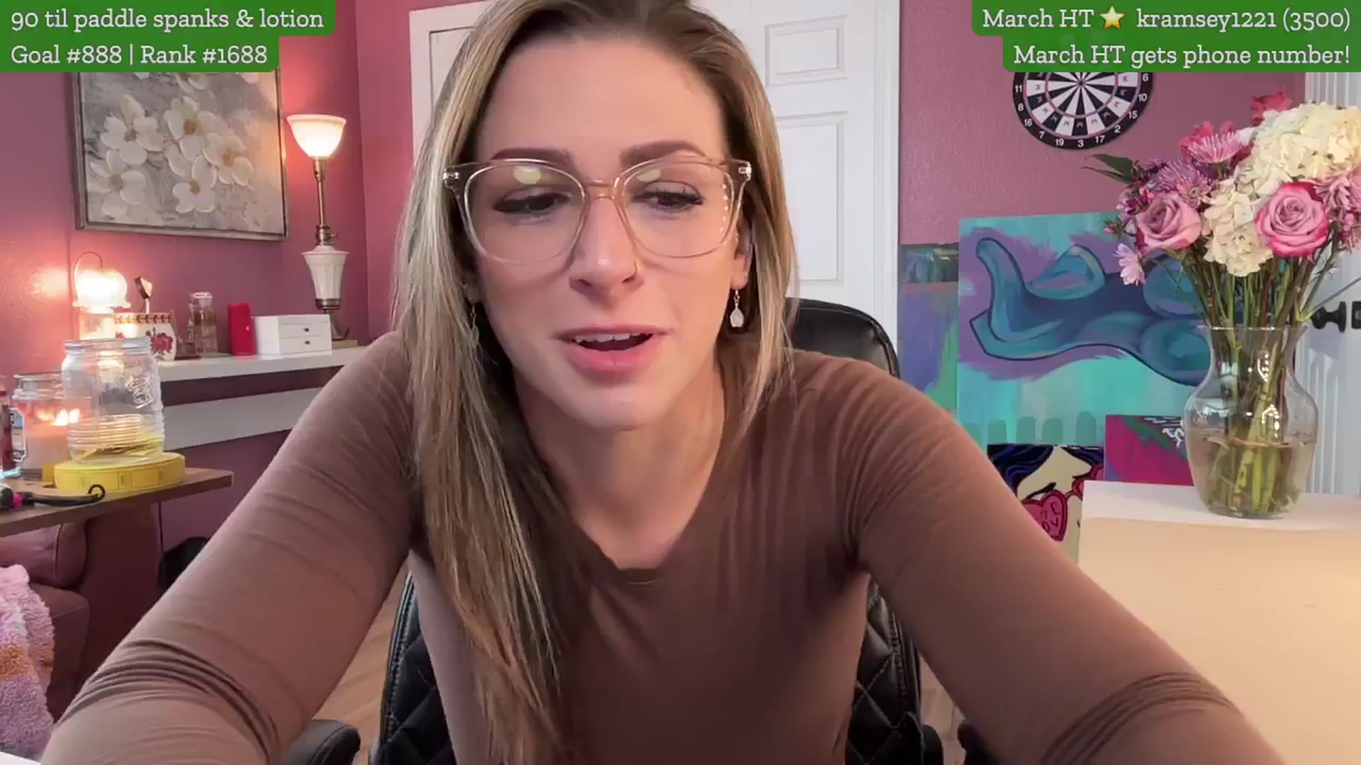 Gallery image thumbnail from Cleverrr_K's myfreecams stream on, 03/19/2025, 22:38 image 4 of 20