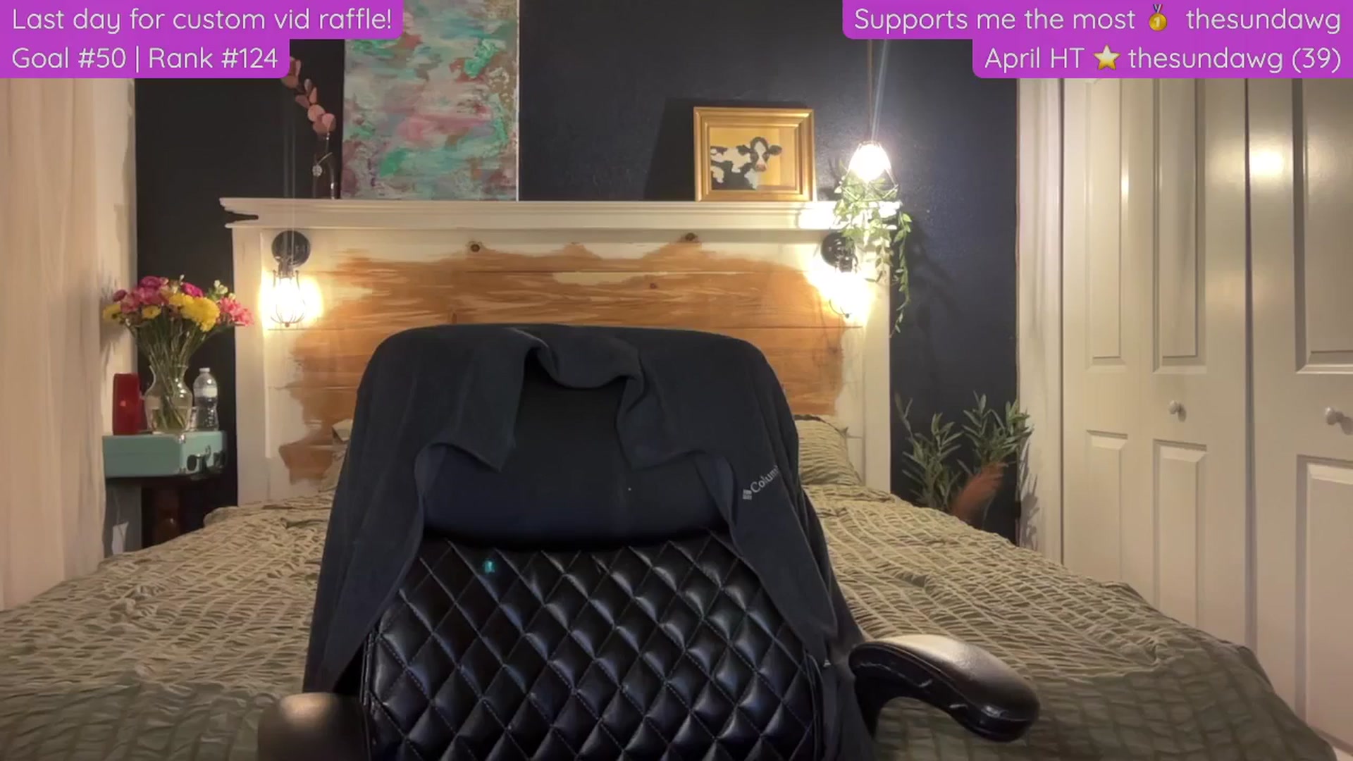 Gallery image thumbnail from Cleverrr_K's myfreecams stream on, 04/01/2025, 08:05 image 16 of 20