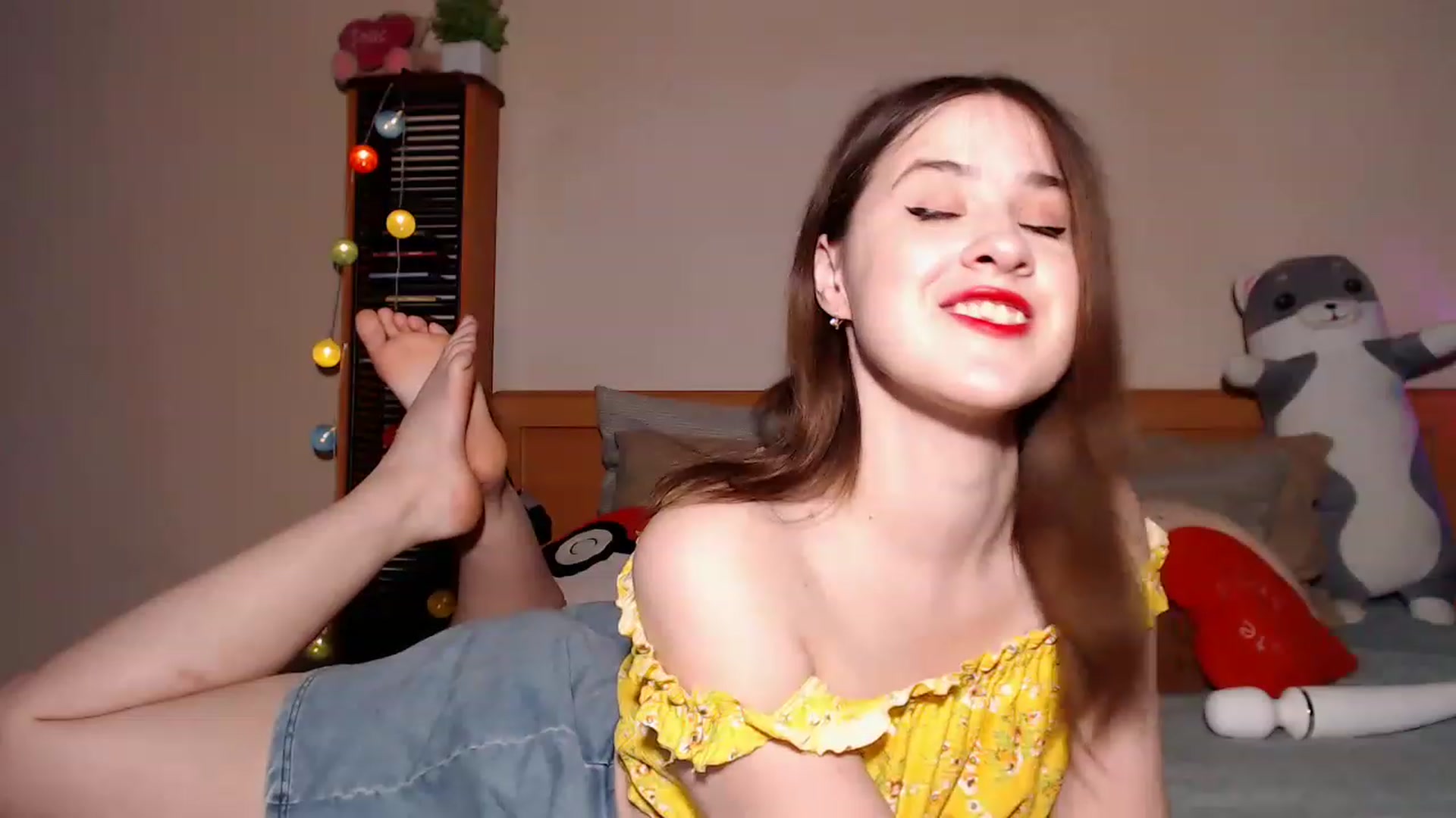 Gallery image thumbnail from ClickGirl's myfreecams stream on, 05/22/2023, 01:50 image 6 of 20