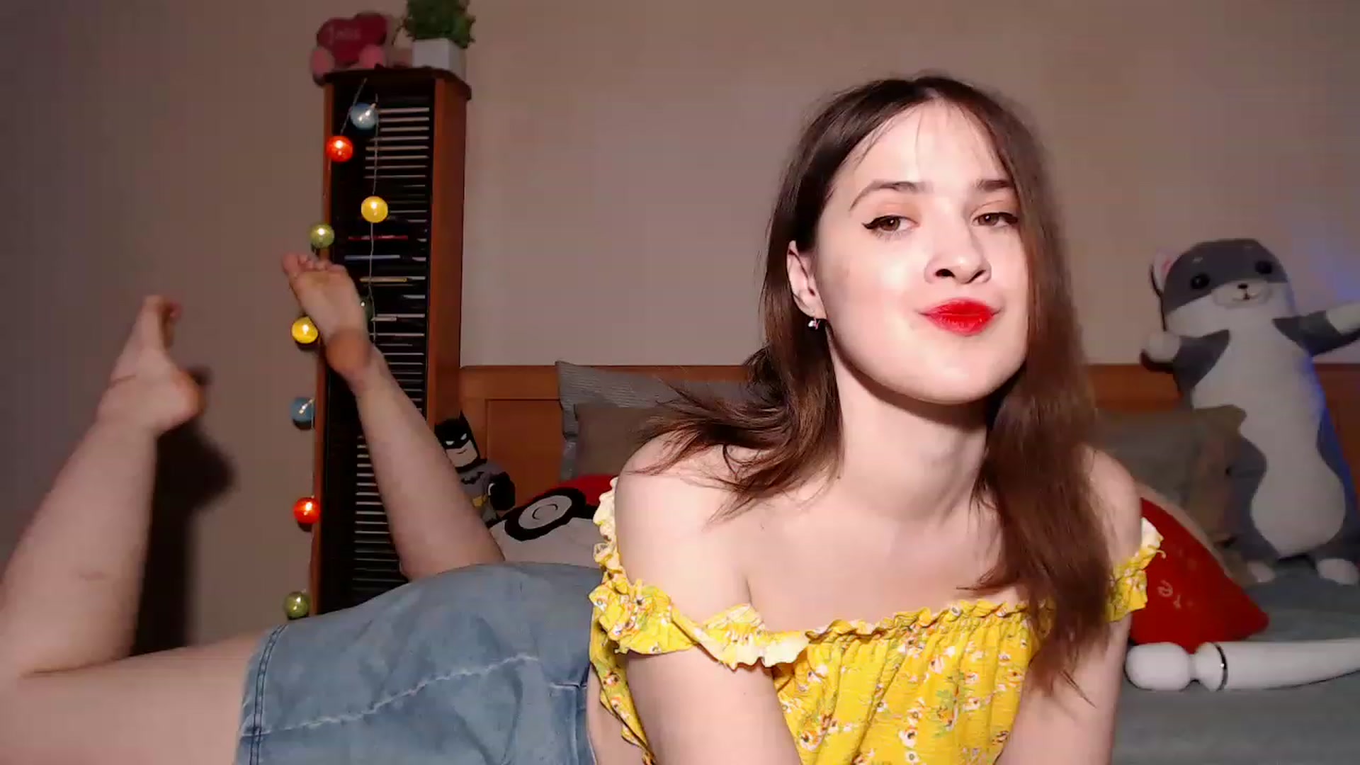 Gallery image thumbnail from ClickGirl's myfreecams stream on, 05/22/2023, 01:50 image 7 of 20