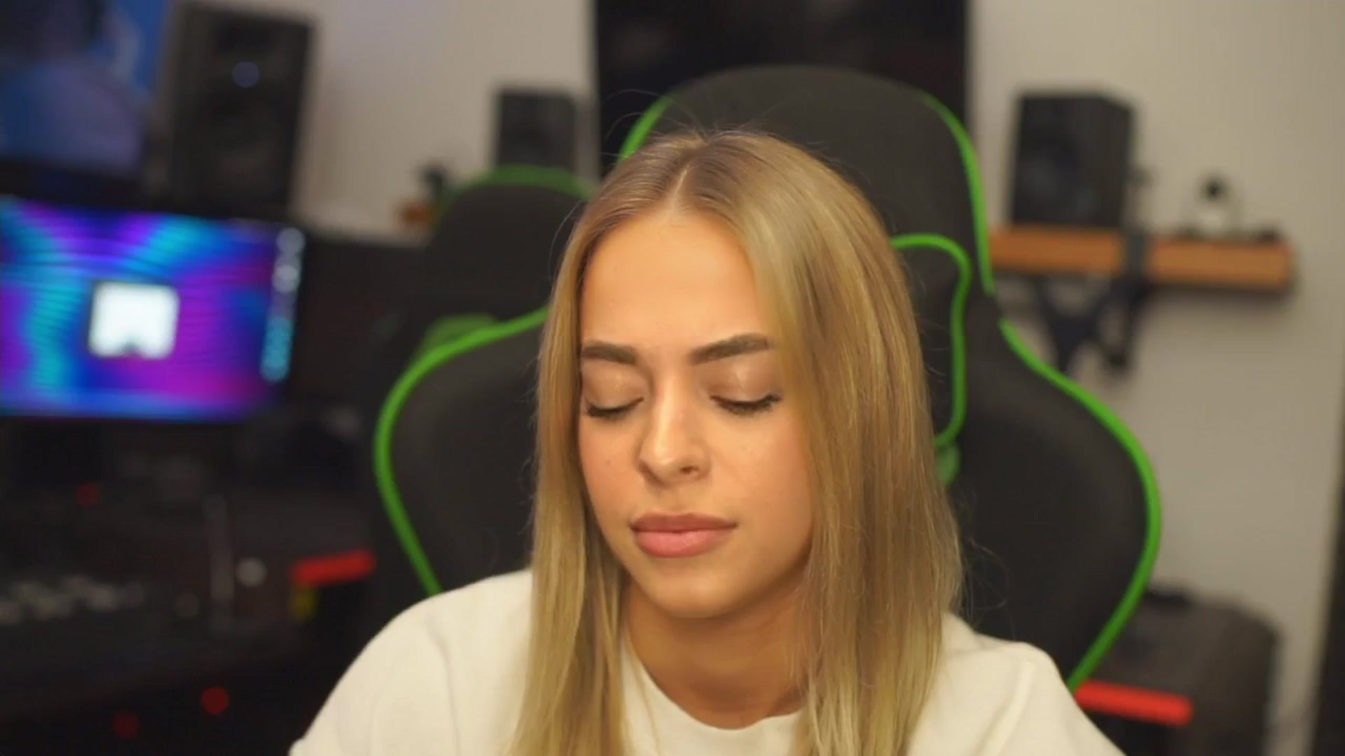 Gallery image thumbnail from ClipPetite's myfreecams stream on, 12/14/2024, 17:49 image 1 of 20