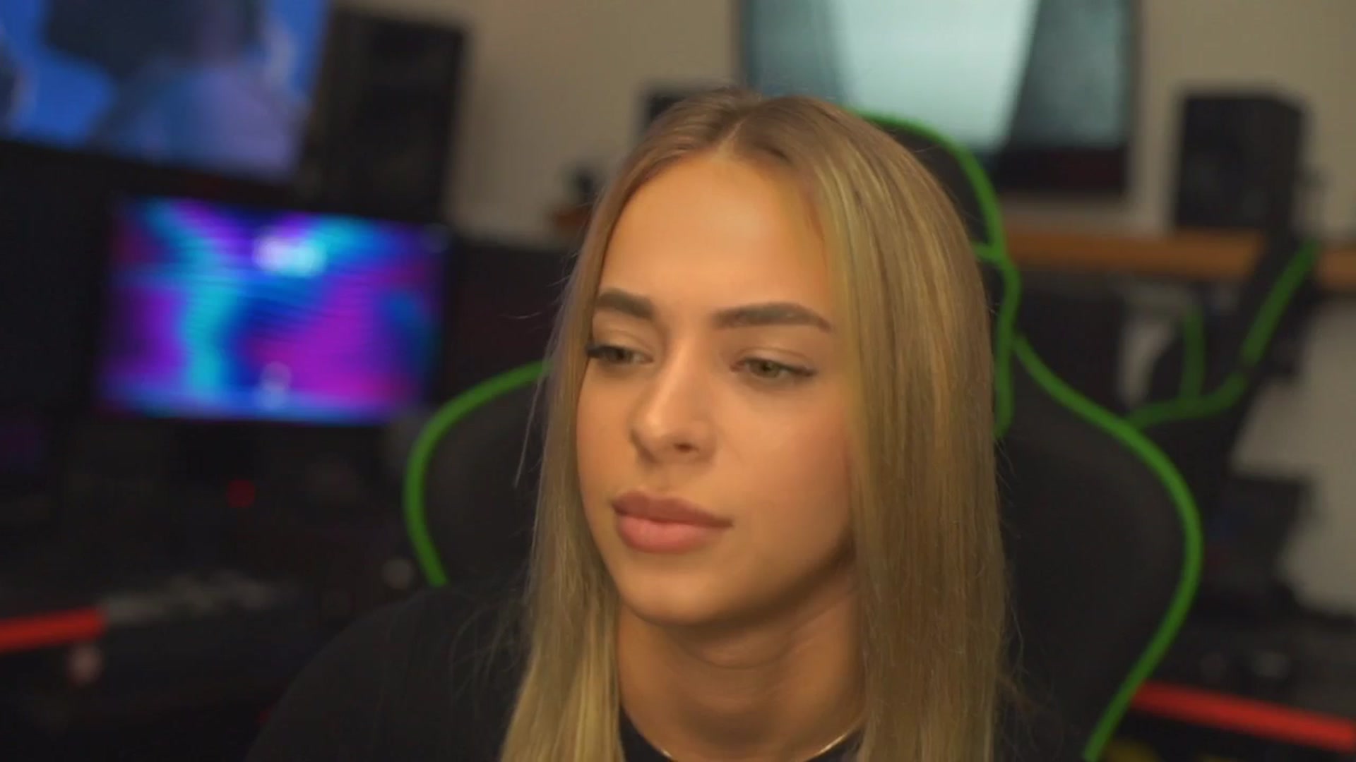 Gallery image thumbnail from ClipPetite's myfreecams stream on, 12/21/2024, 17:46 image 11 of 20