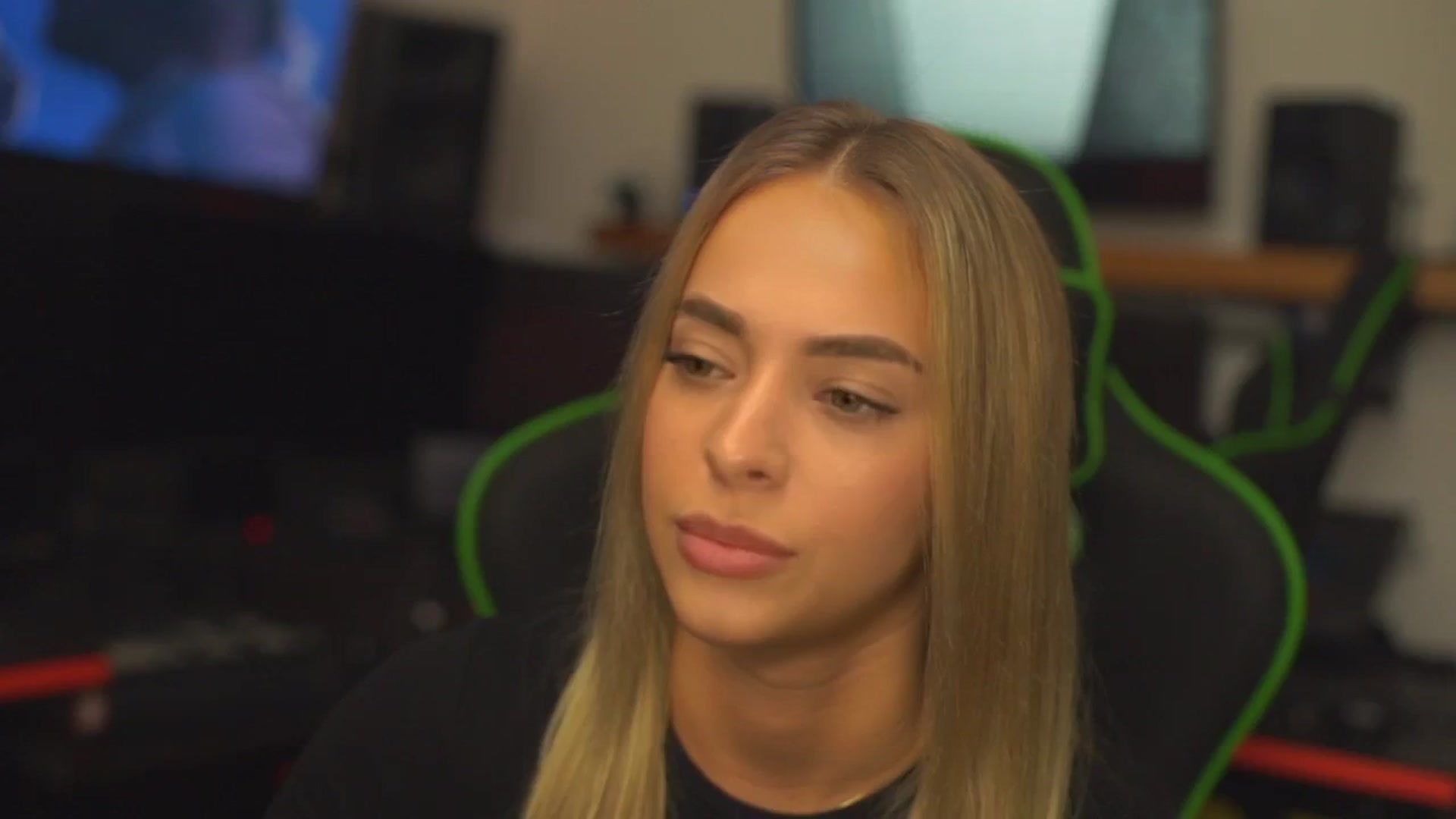 Gallery image thumbnail from ClipPetite's myfreecams stream on, 12/21/2024, 17:46 image 13 of 20