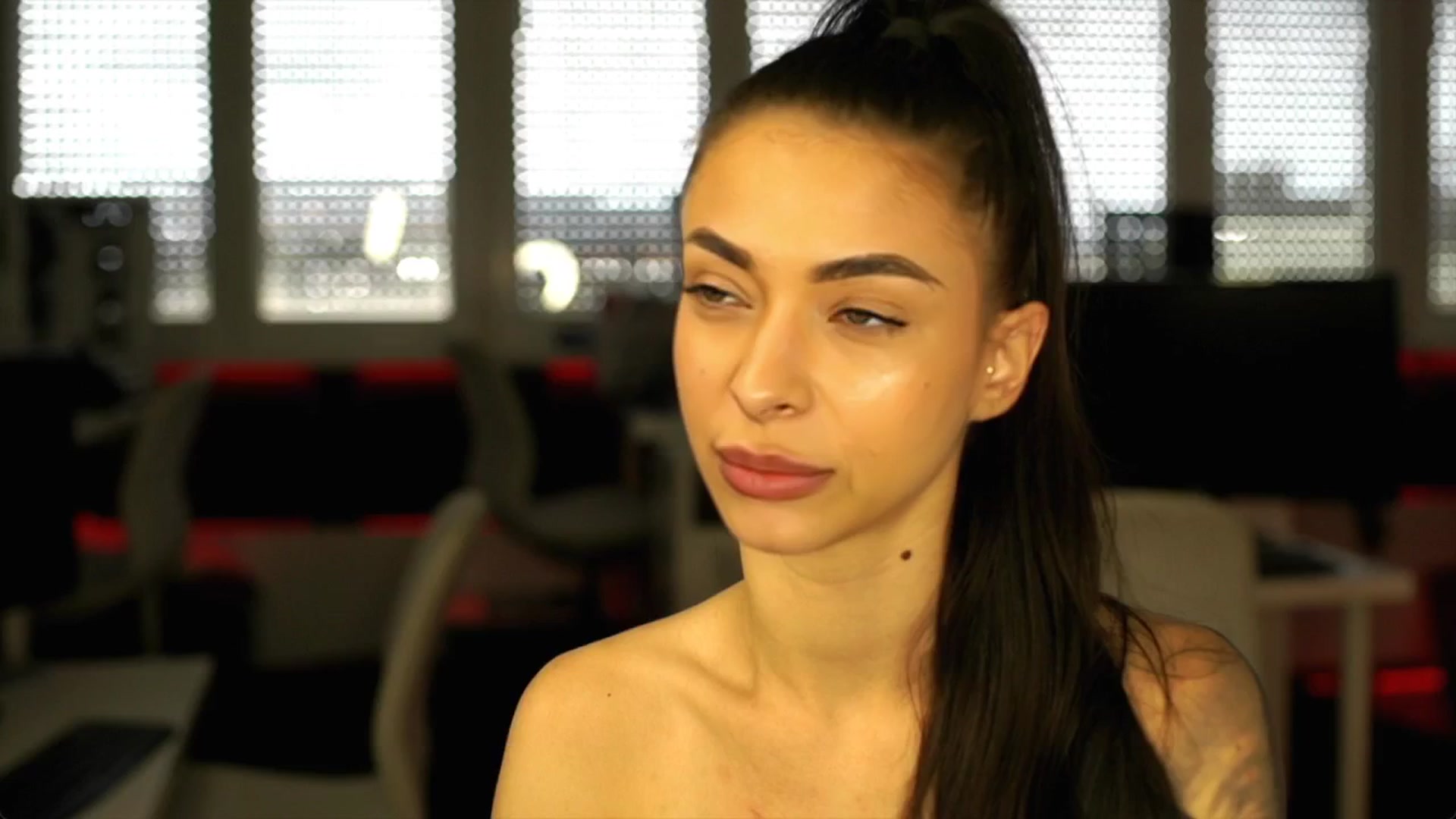 Gallery image thumbnail from ClipPetite's myfreecams stream on, 06/16/2025, 13:05 image 4 of 20