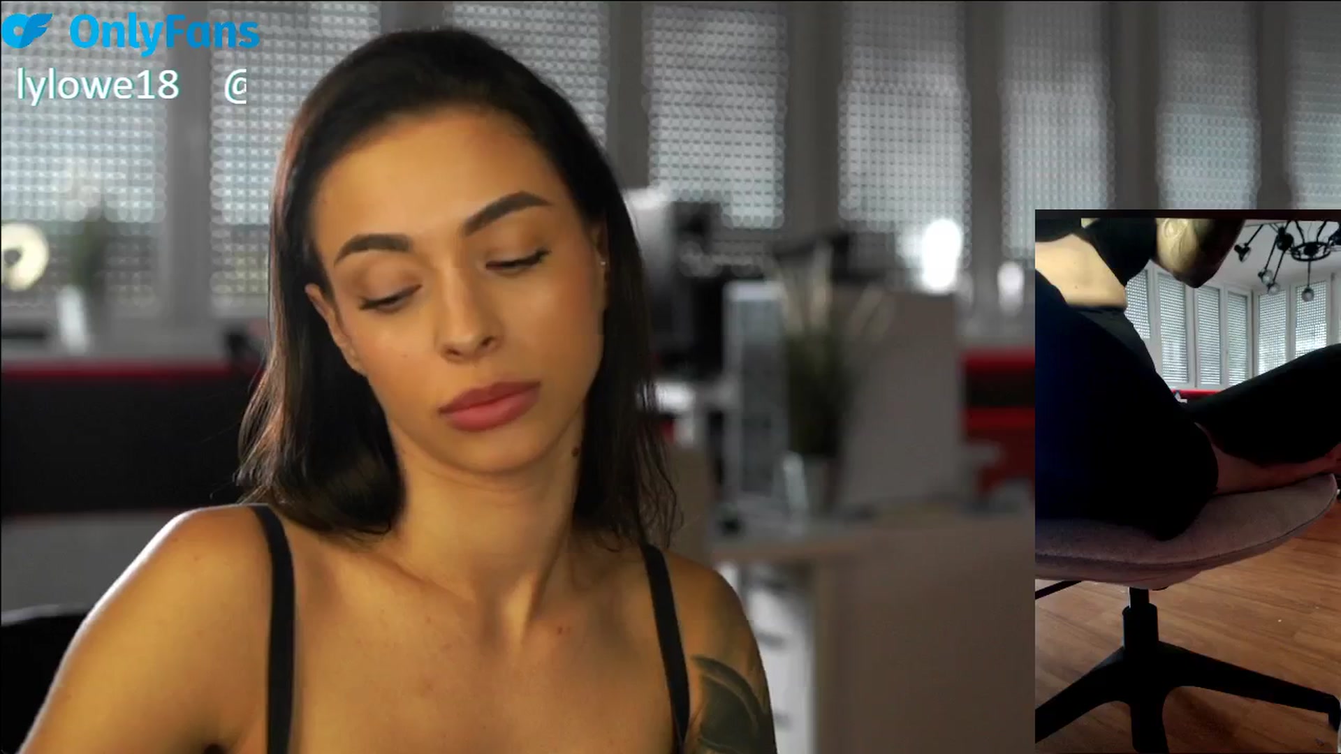 Gallery image thumbnail from ClipPetite's myfreecams stream on, 07/11/2025, 07:30 image 15 of 20