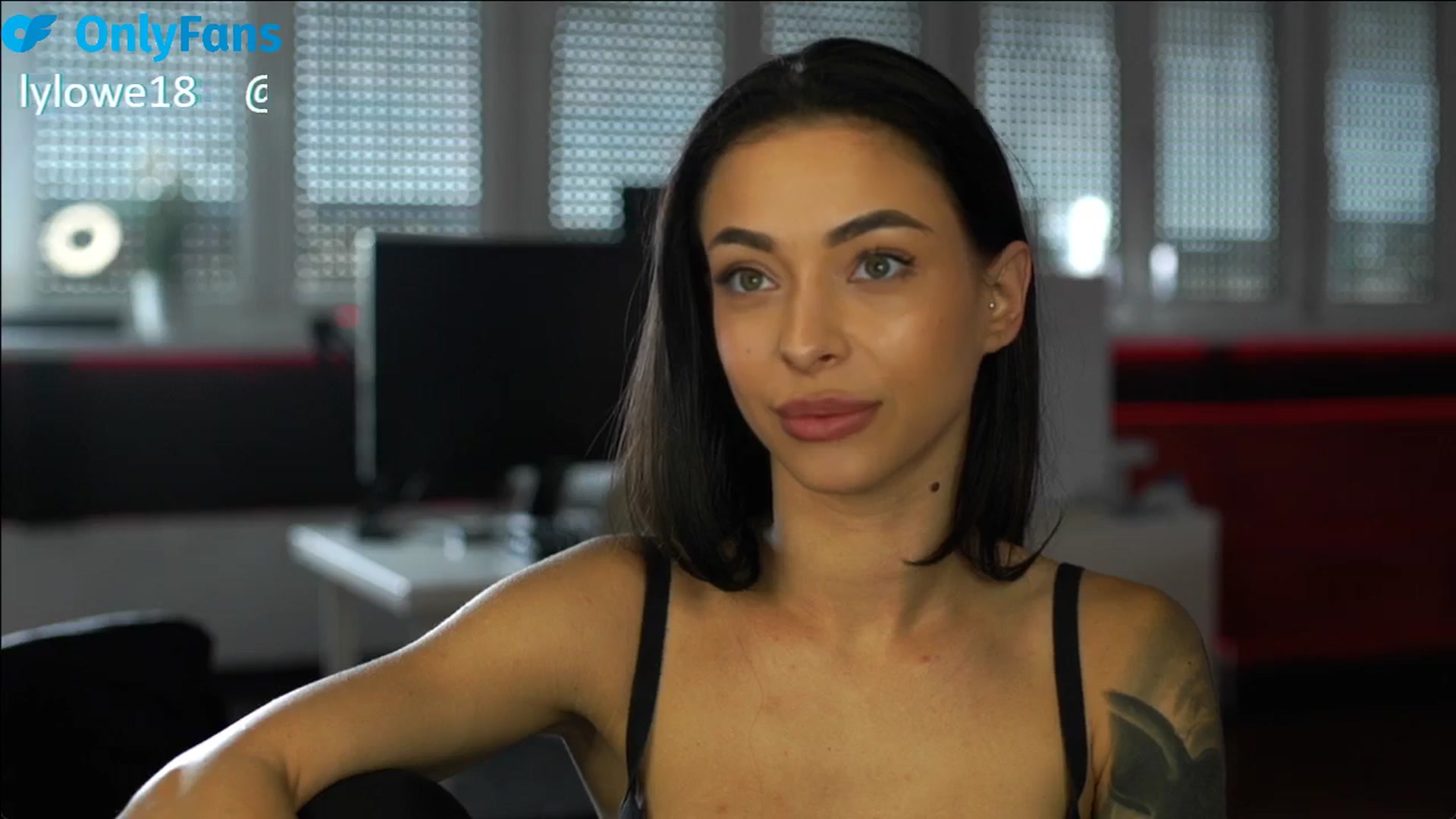 Gallery image thumbnail from ClipPetite's myfreecams stream on, 07/11/2025, 08:05 image 4 of 20