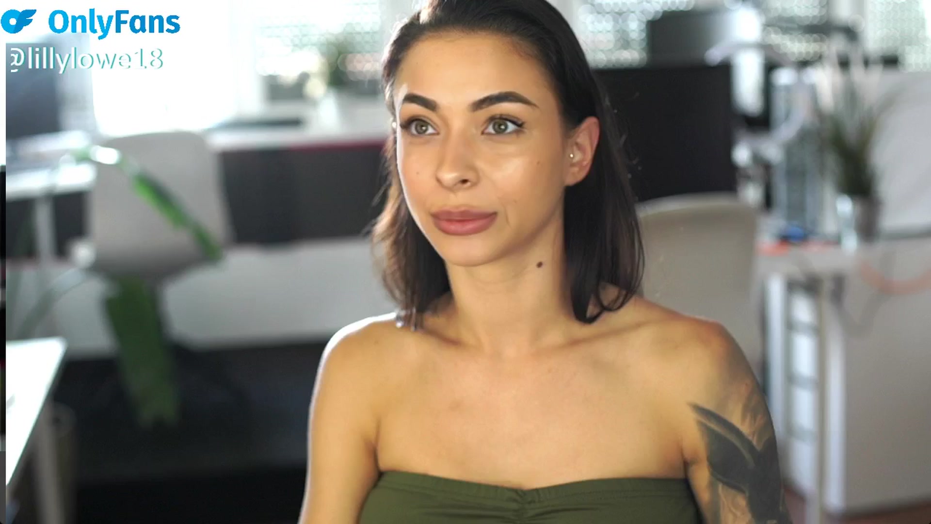Gallery image thumbnail from ClipPetite's myfreecams stream on, 07/16/2025, 07:33 image 7 of 20