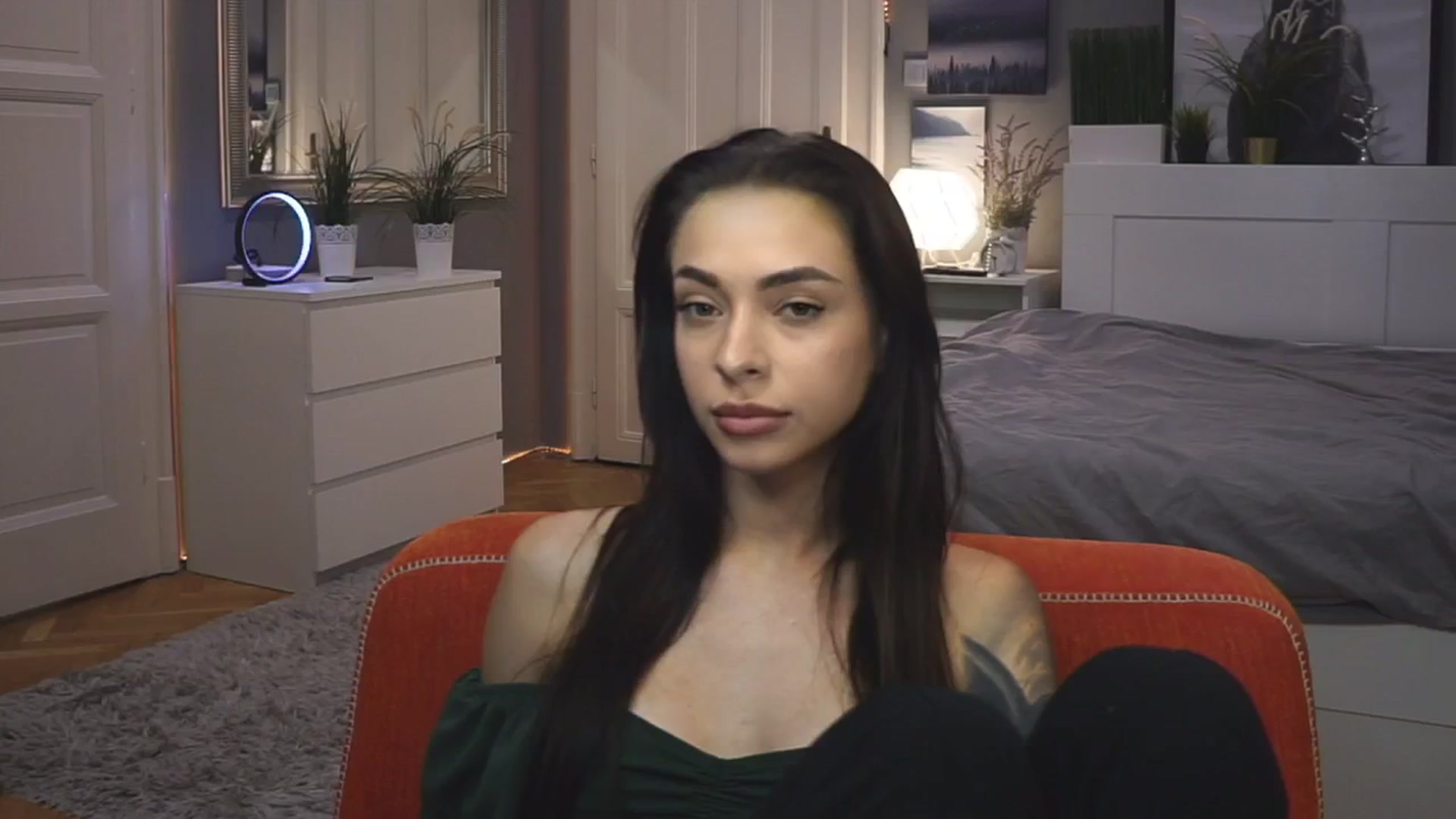 Gallery image thumbnail from ClipPetite's myfreecams stream on, 08/03/2025, 17:57 image 4 of 20
