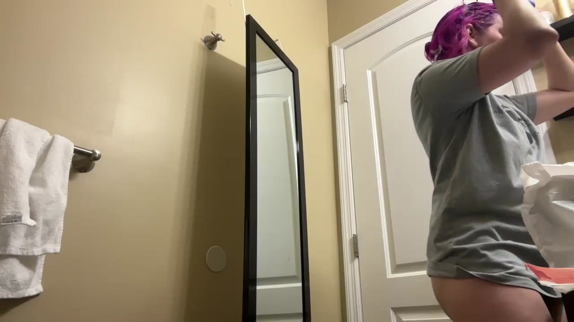 Gallery image thumbnail from Clitmas's myfreecams stream on, 12/30/2025, 05:55 image 10 of 20