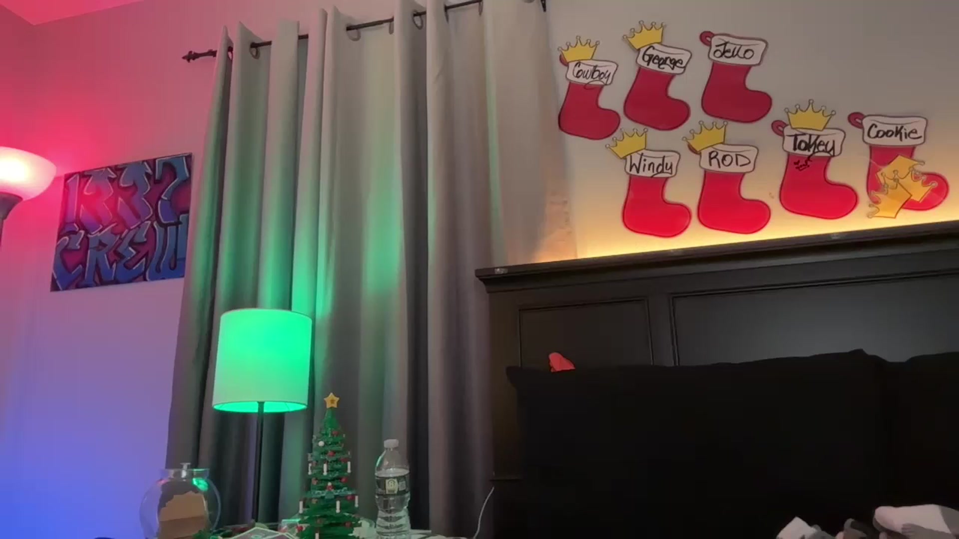 Gallery image thumbnail from Clitmas's myfreecams stream on, 12/30/2025, 07:55 image 19 of 20