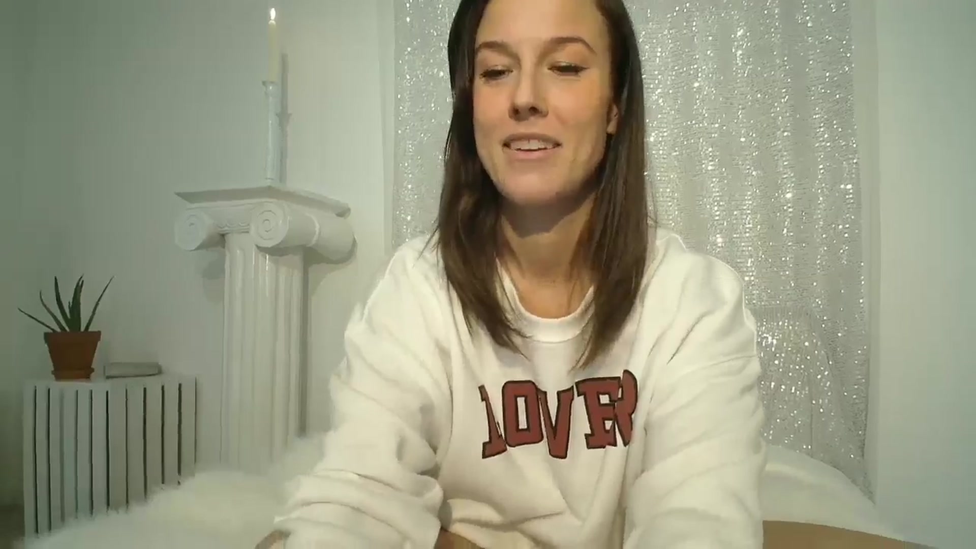 Gallery image thumbnail from ClitorisQueen's myfreecams stream on, 01/23/2026, 19:11 image 17 of 20