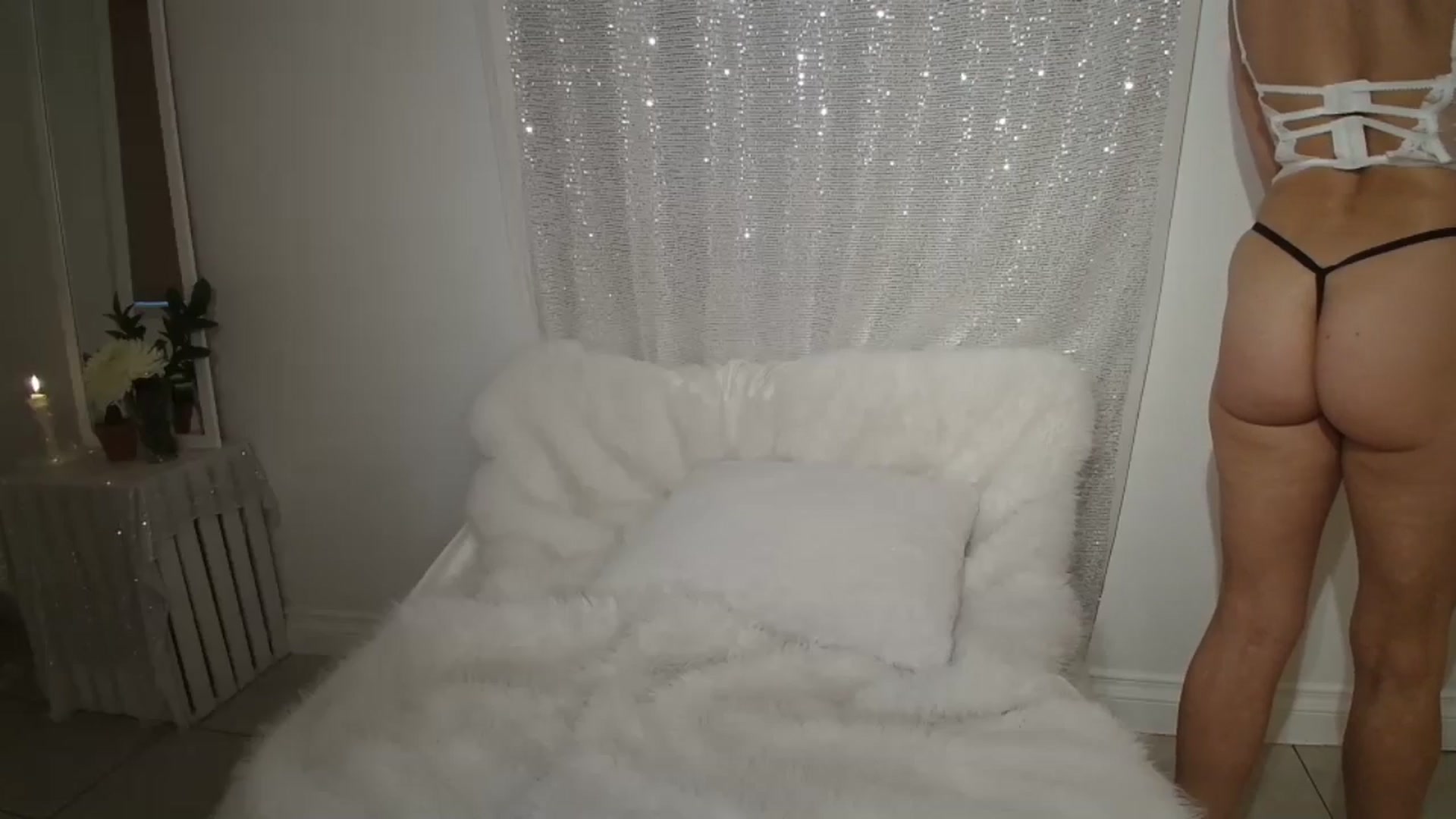 Gallery image thumbnail from ClitorisQueen's myfreecams stream on, 02/24/2026, 23:24 image 4 of 20