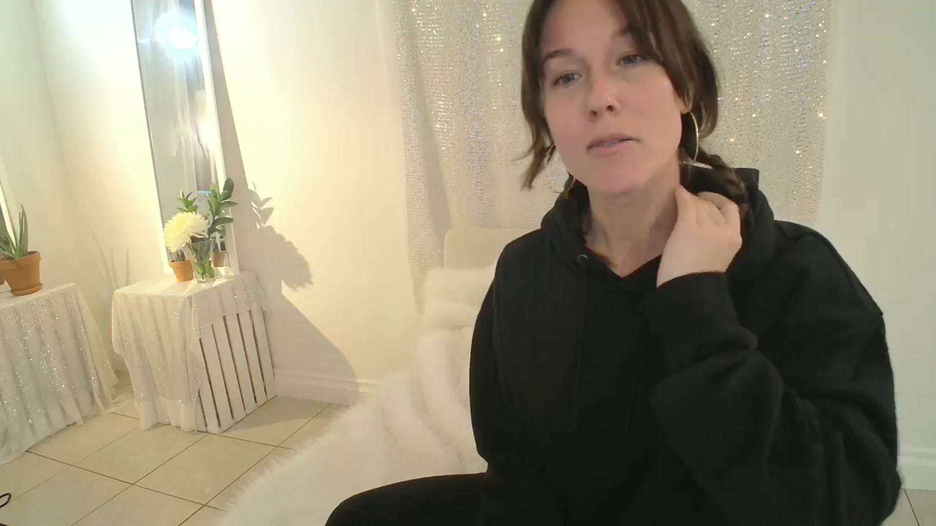 Gallery image thumbnail from ClitorisQueen's myfreecams stream on, 02/25/2026, 23:29 image 14 of 20