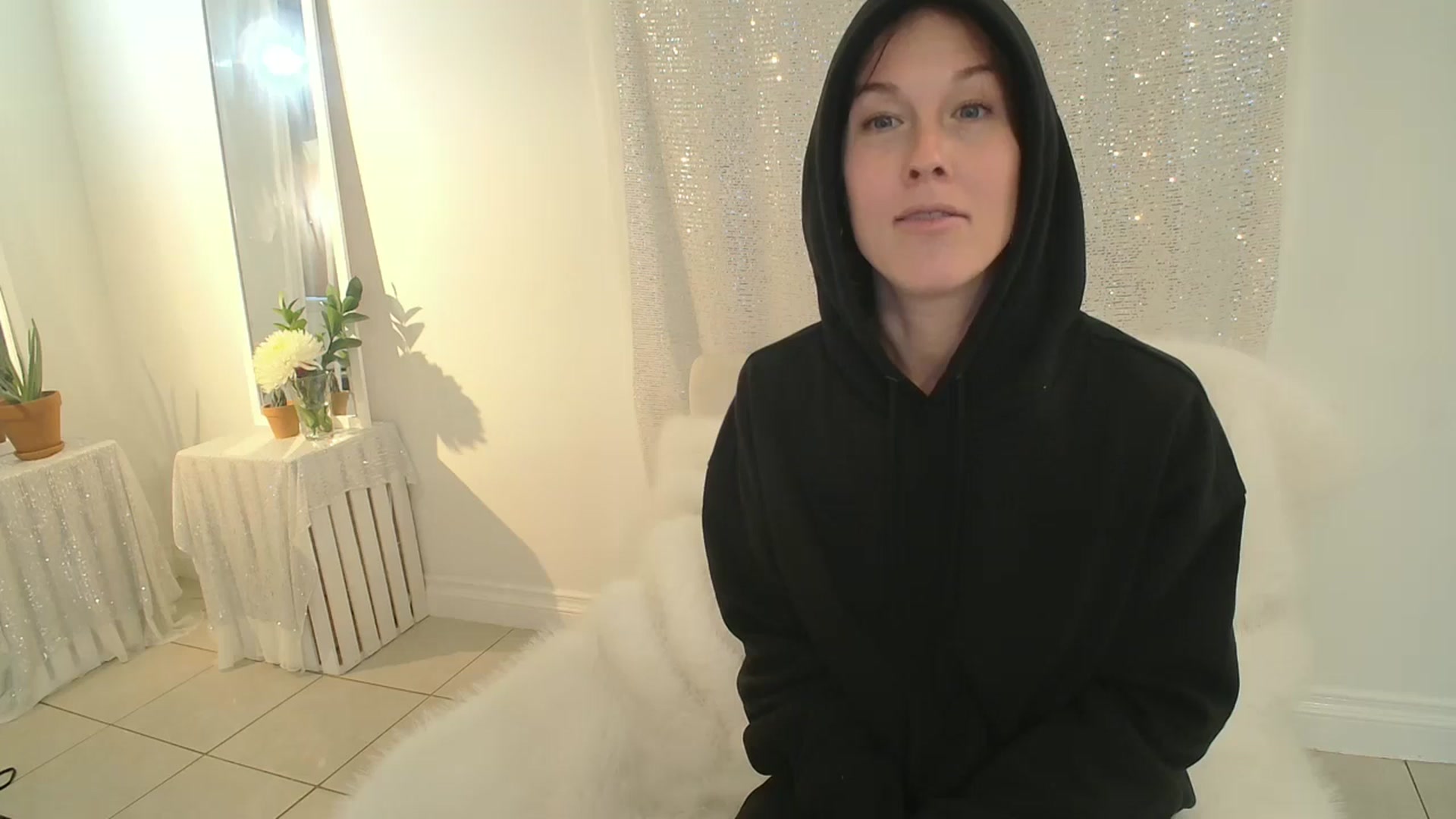 Gallery image thumbnail from ClitorisQueen's myfreecams stream on, 02/25/2026, 23:29 image 10 of 20