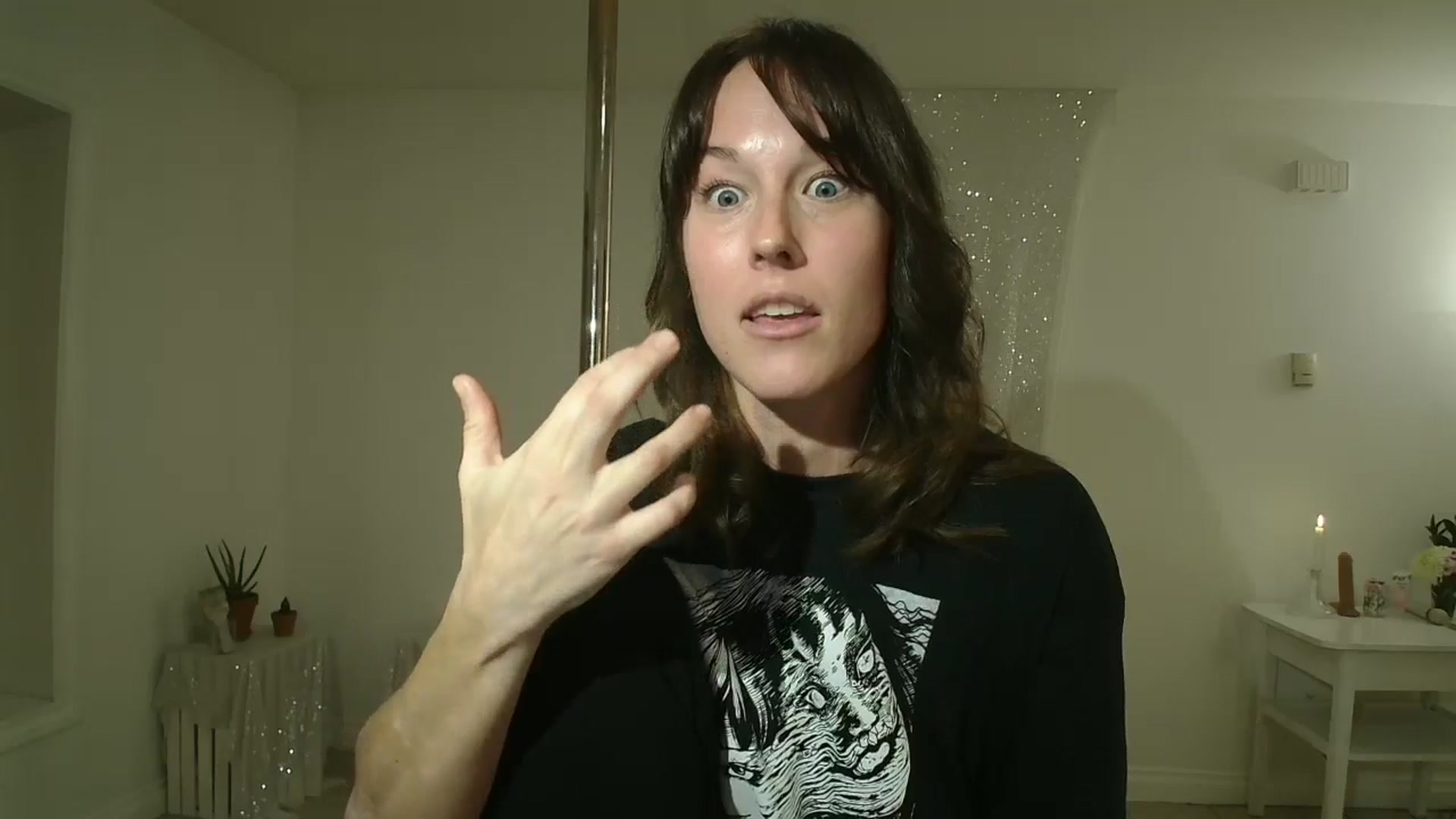 Gallery image thumbnail from ClitorisQueen's myfreecams stream on, 03/03/2026, 03:46 image 10 of 20