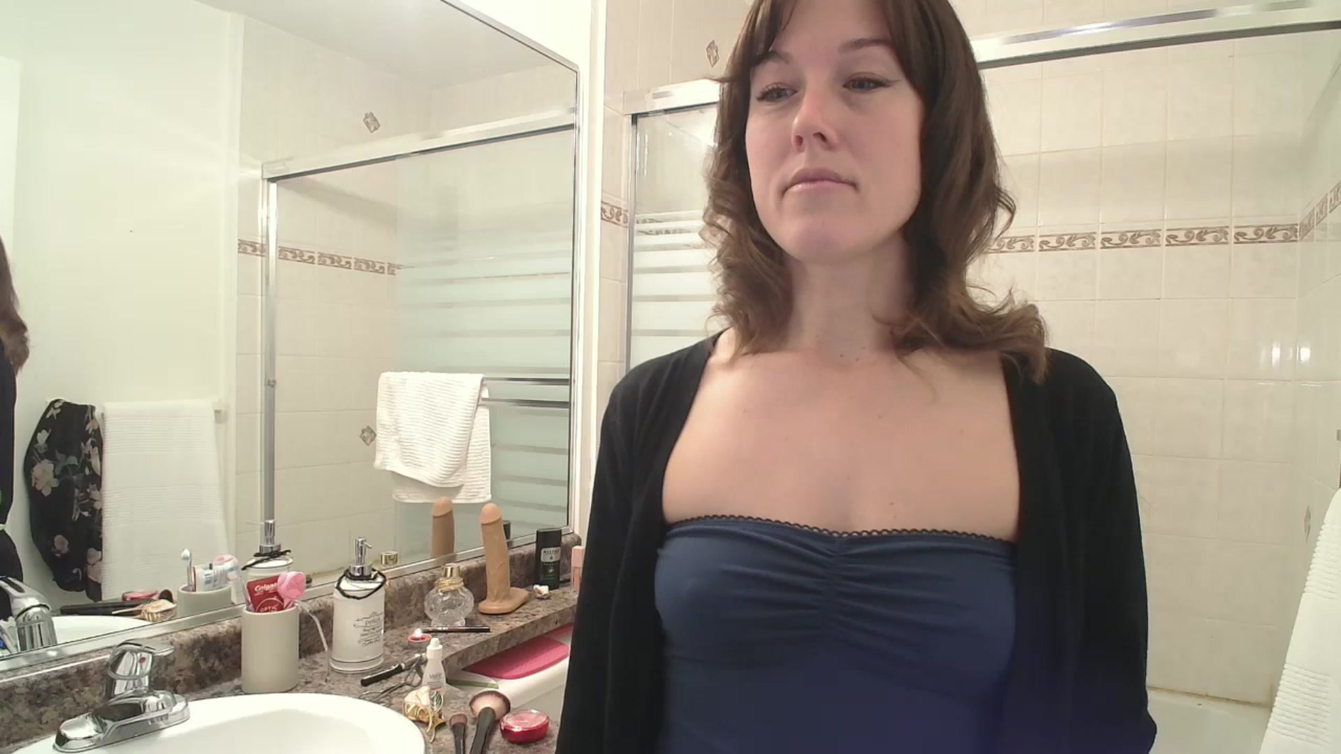 Gallery image thumbnail from ClitorisQueen's myfreecams stream on, 03/11/2026, 18:03 image 3 of 20