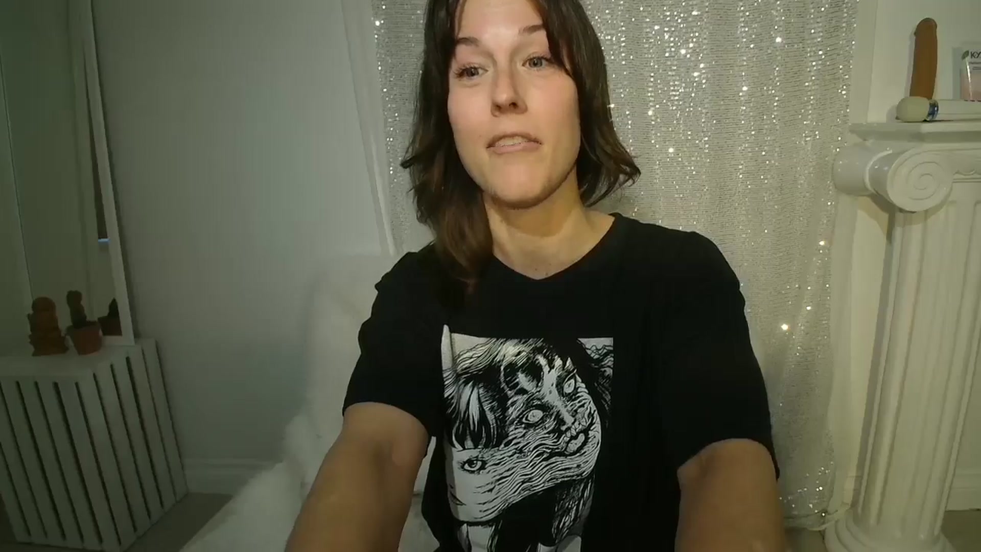 Gallery image thumbnail from ClitorisQueen's myfreecams stream on, 03/14/2026, 23:46 image 13 of 20