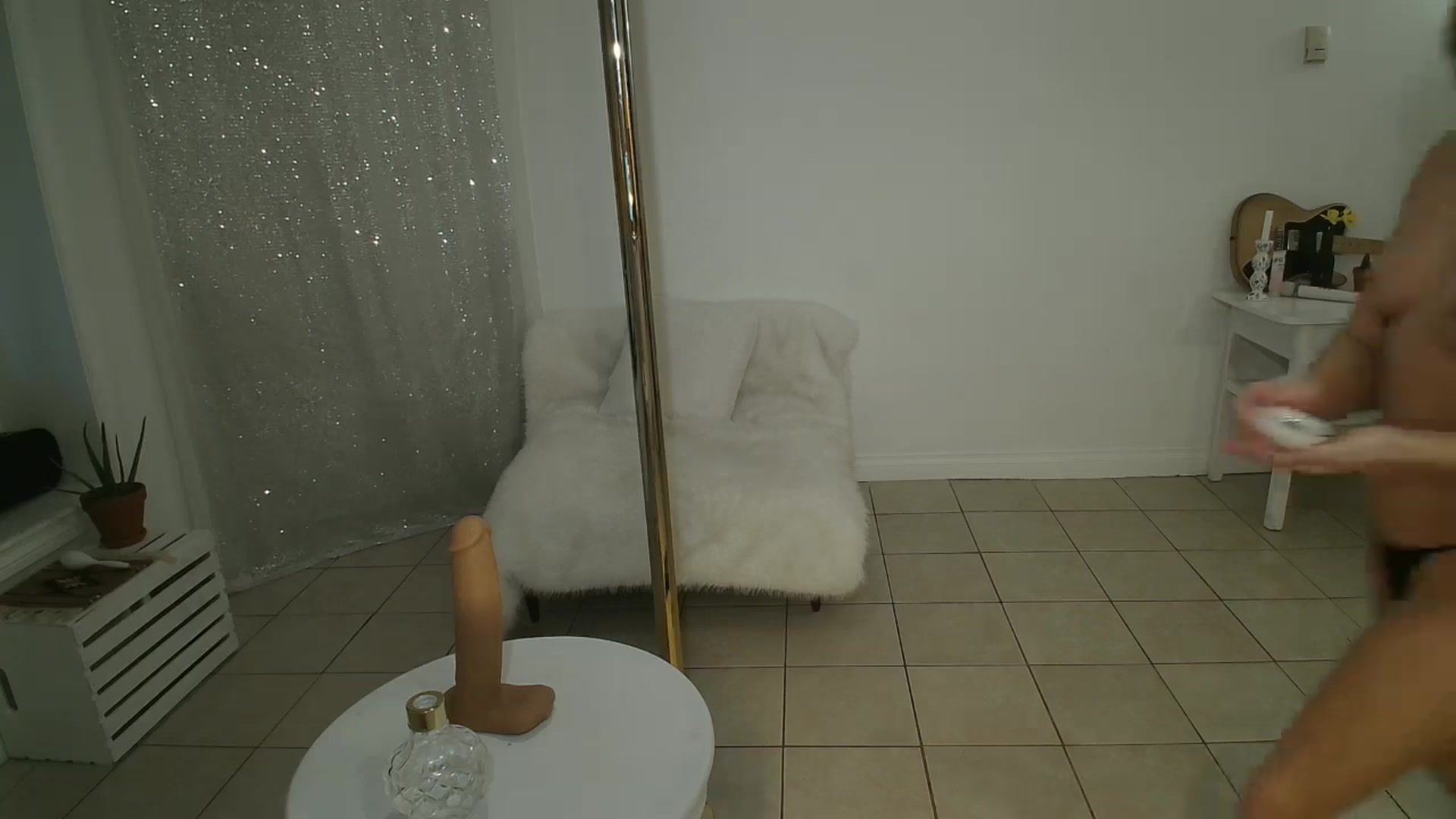 Gallery image thumbnail from ClitorisQueen's myfreecams stream on, 03/19/2026, 21:59 image 7 of 20