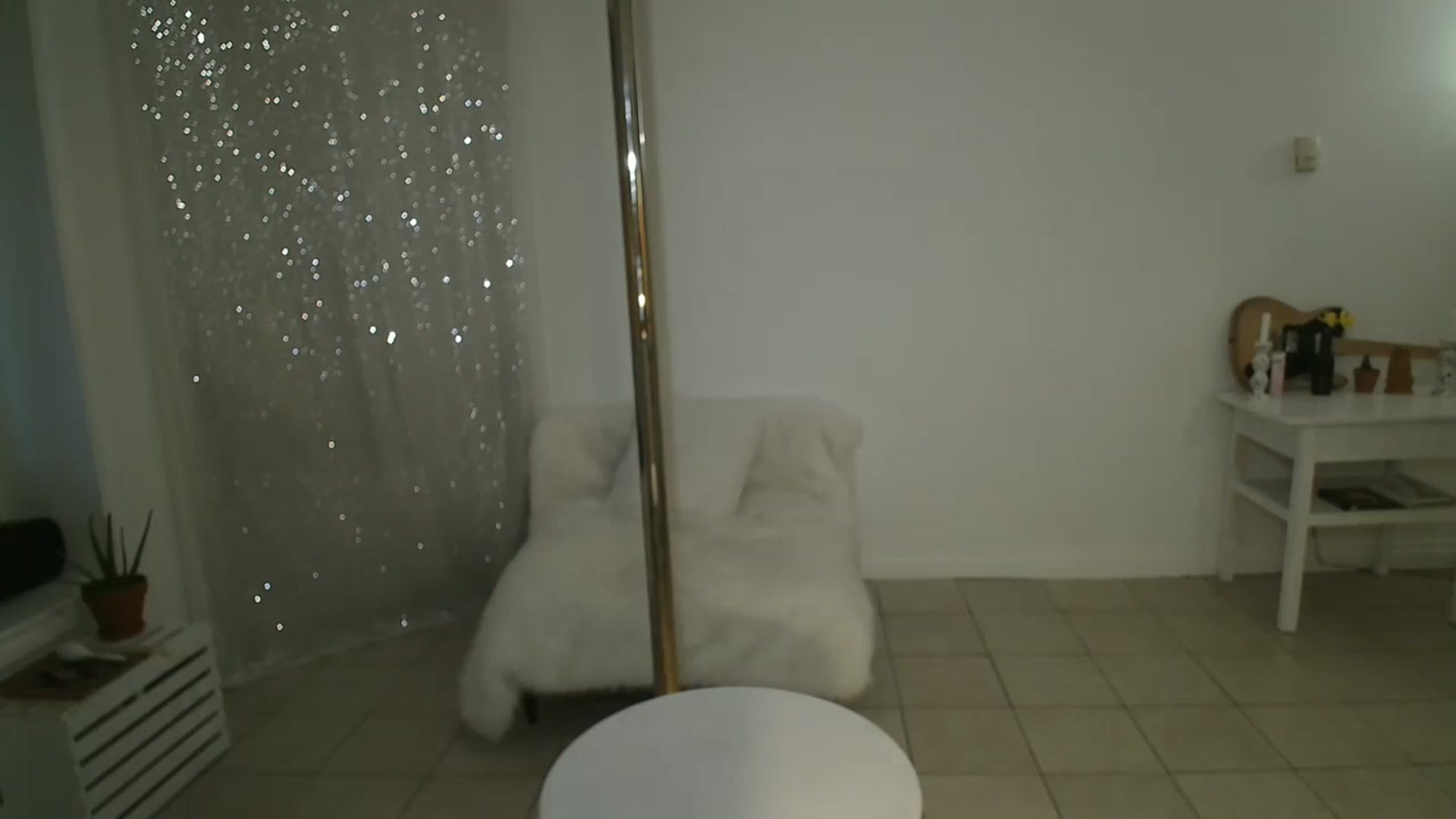 Gallery image thumbnail from ClitorisQueen's myfreecams stream on, 03/19/2026, 22:44 image 3 of 20