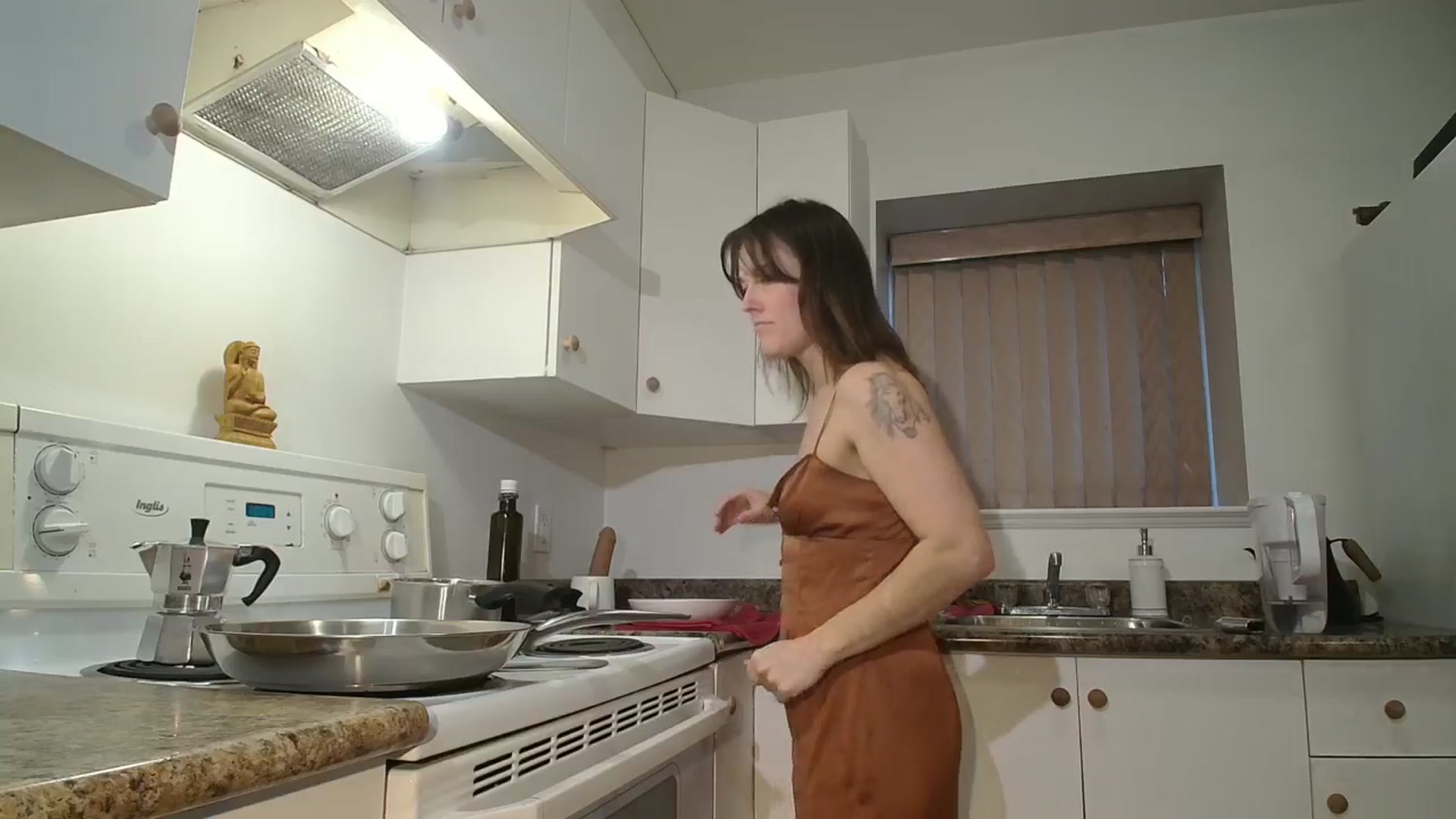 Gallery image thumbnail from ClitorisQueen's myfreecams stream on, 04/01/2026, 18:50 image 4 of 20
